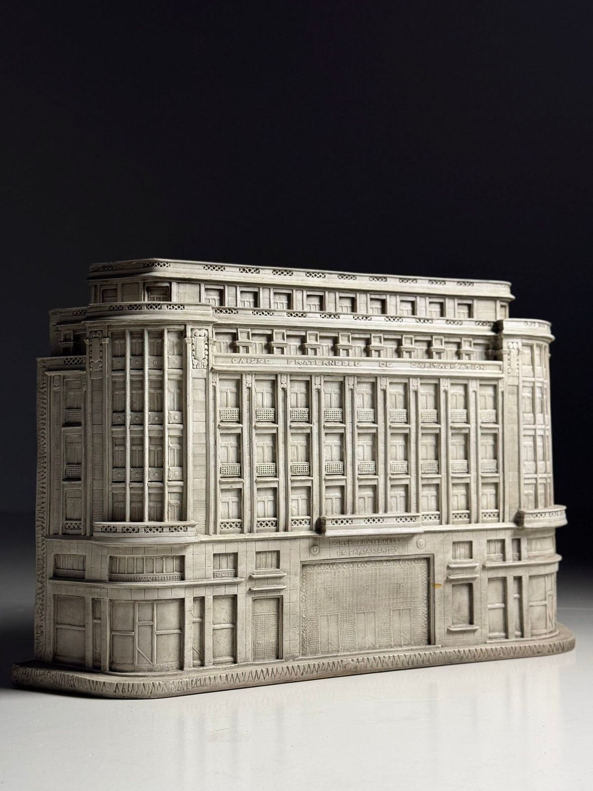 Large Scale Model of the Caisse Fraternelle de Capitalisation, Lille, photo 1
