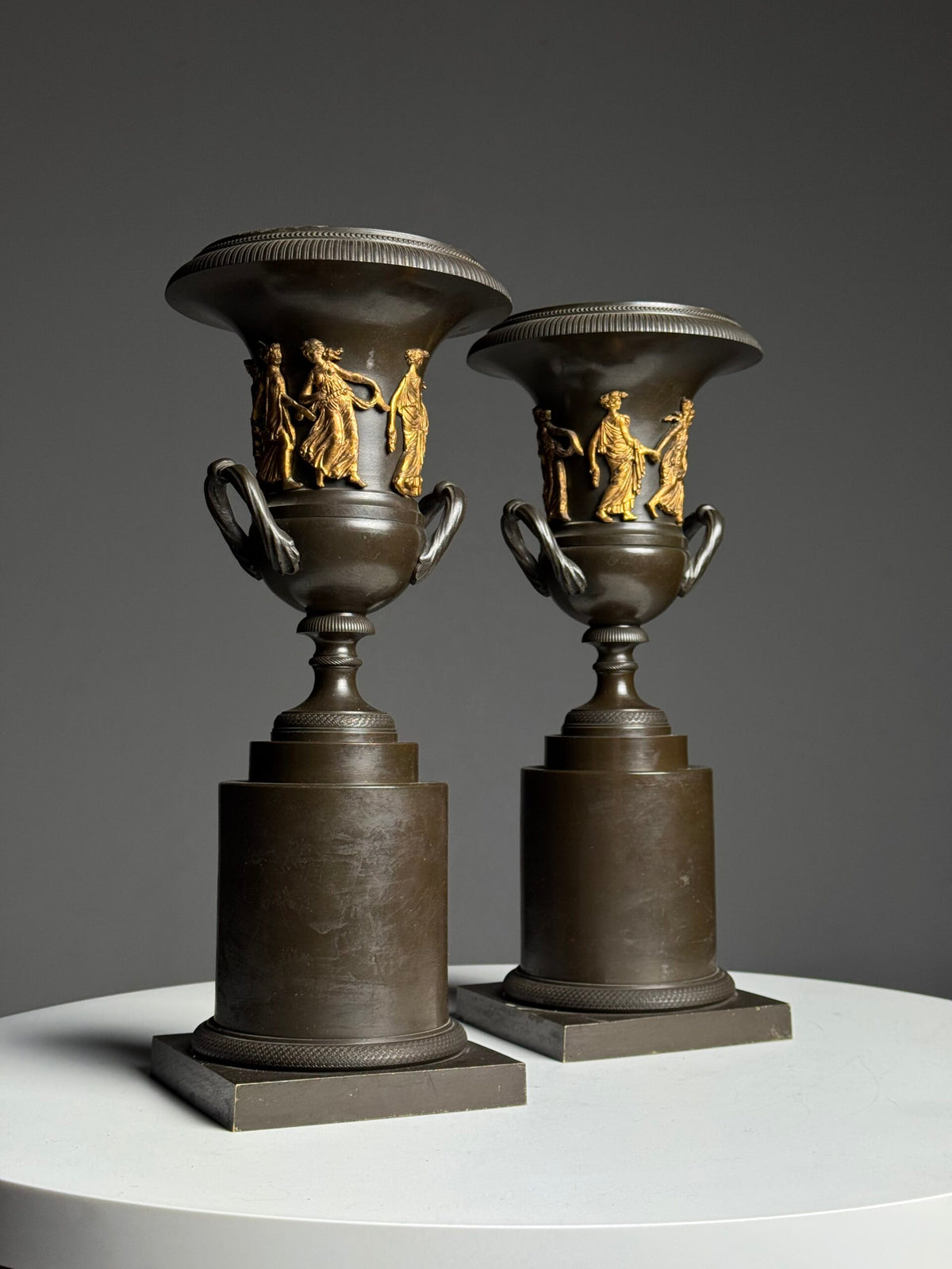 Pair of Medici Style Bronze Vases, France, 19th Century, photo 1