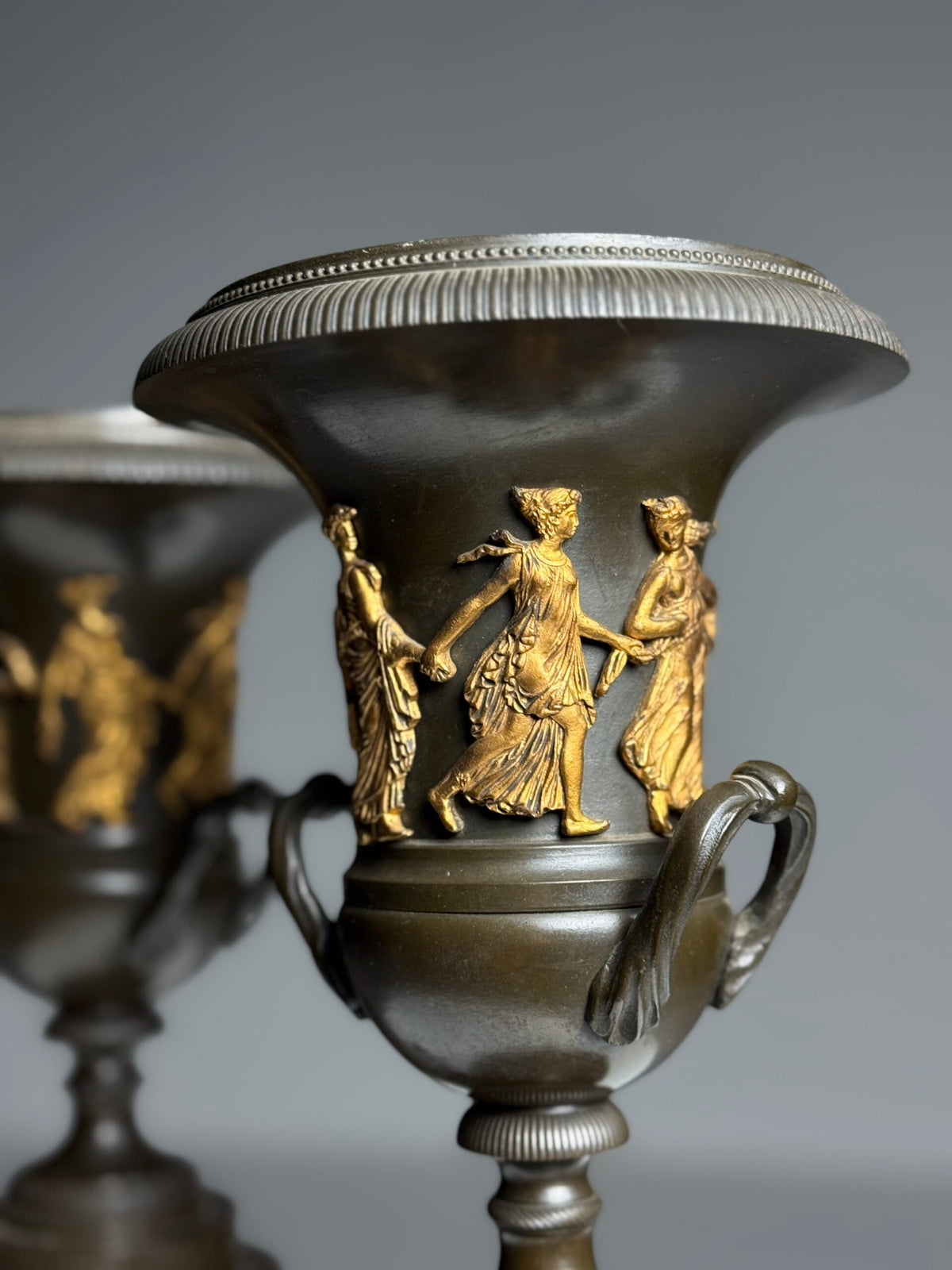 Pair of Medici Style Bronze Vases, France, 19th Century, photo 4