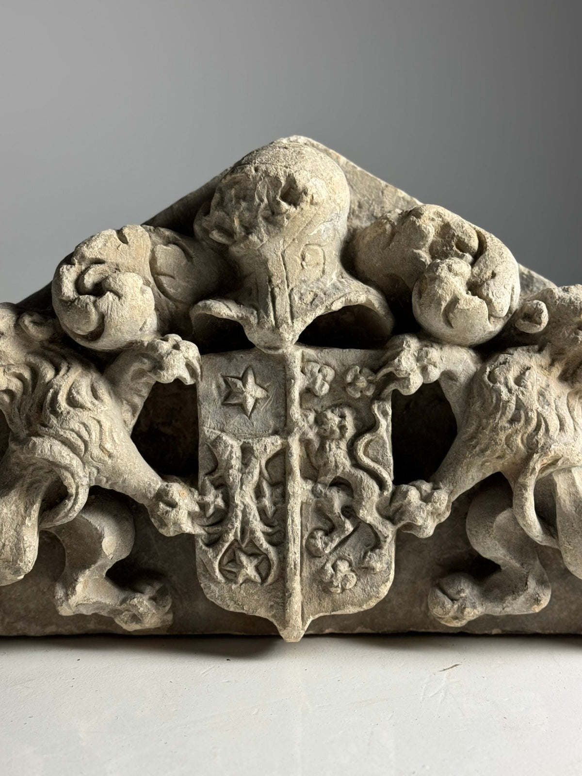Hand Carved Limestone Coat of Arms, Dutch or Flemish, 18th Century, photo 3