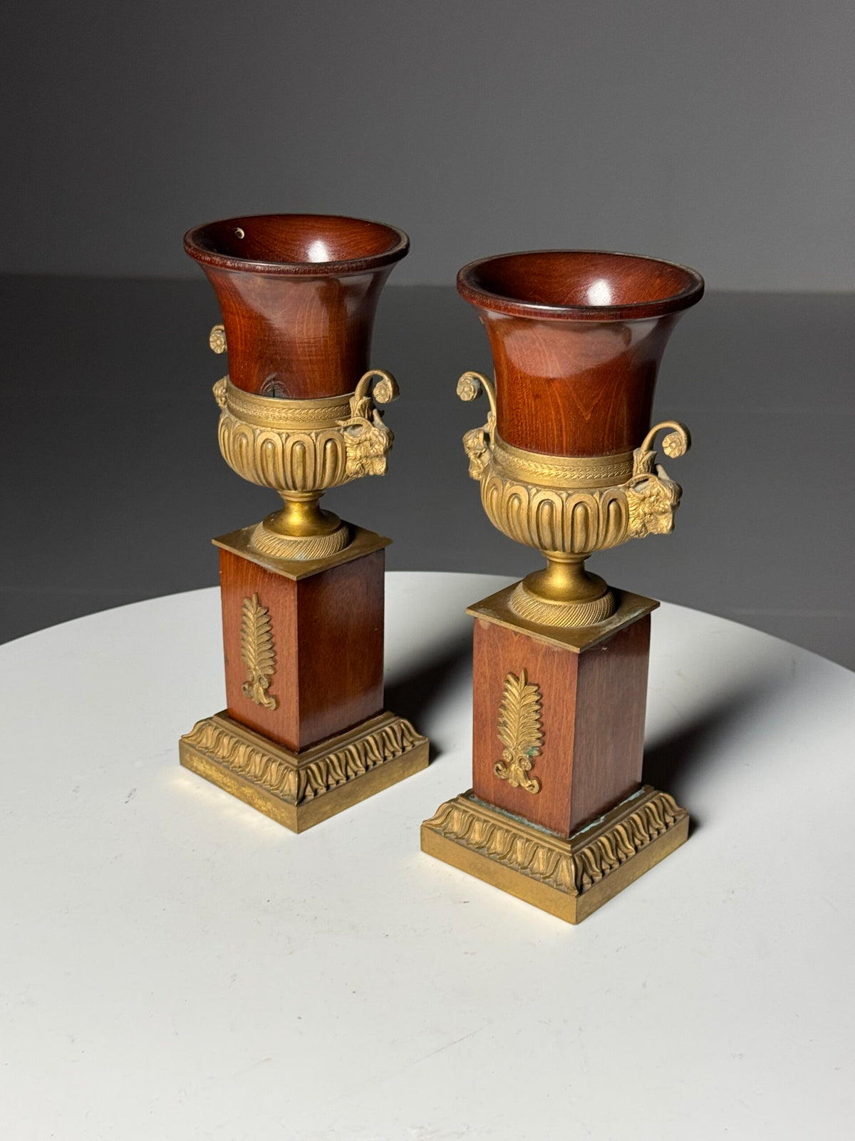 Pair of 19th Century Mahogany Vases with Gilt Bronze Ram's Heads, photo 22
