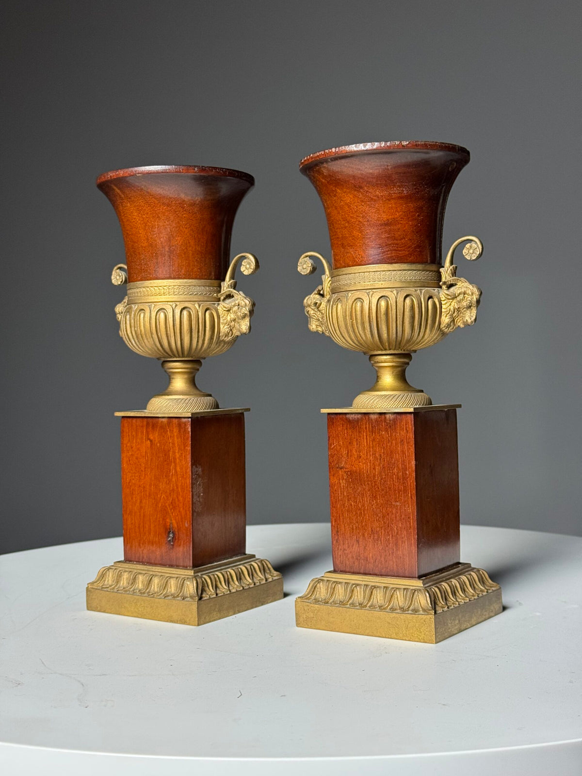 Pair of 19th Century Mahogany Vases with Gilt Bronze Ram's Heads, photo 10