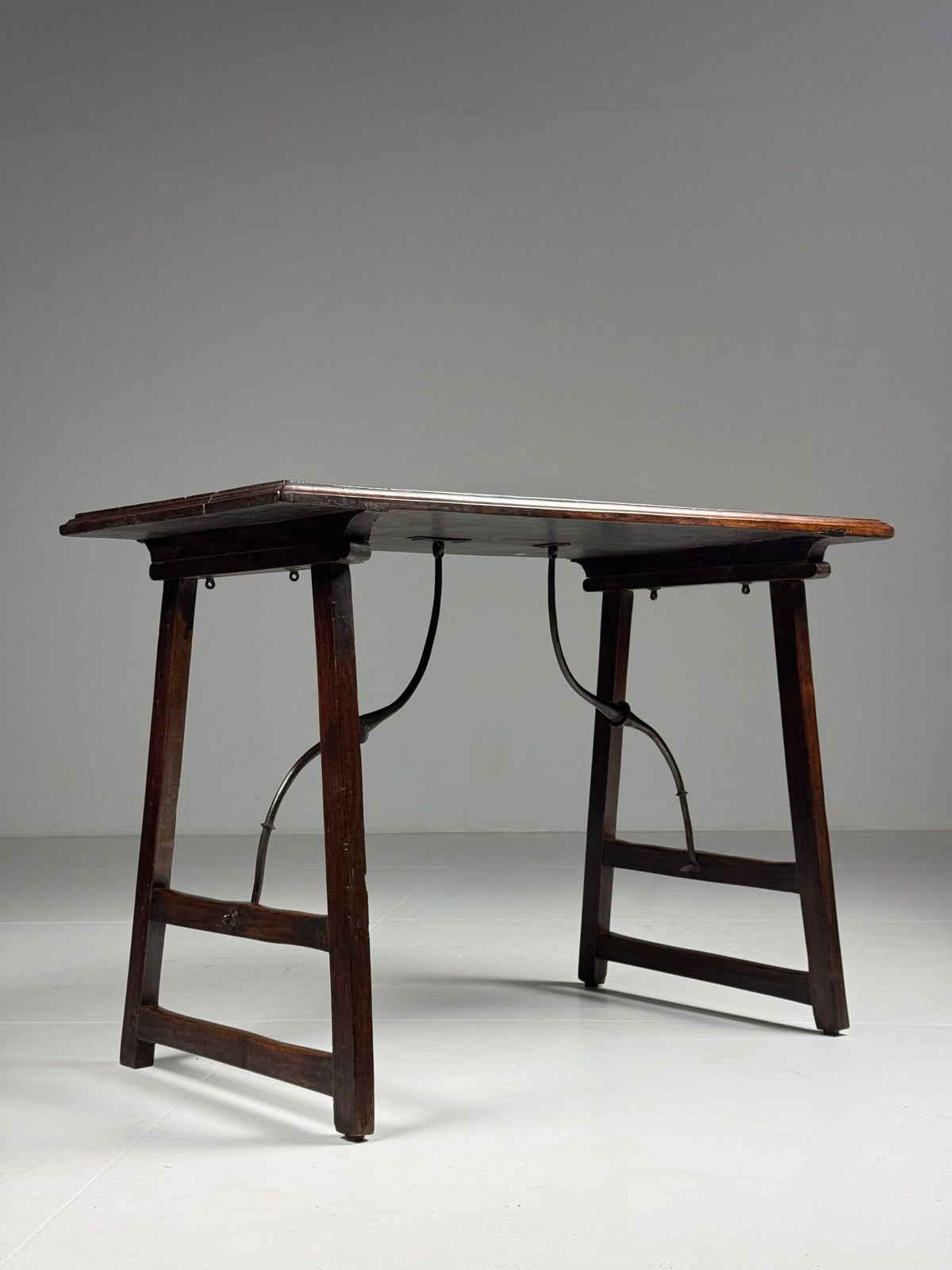 Spanish Walnut Console Table, 18th Century, photo 16
