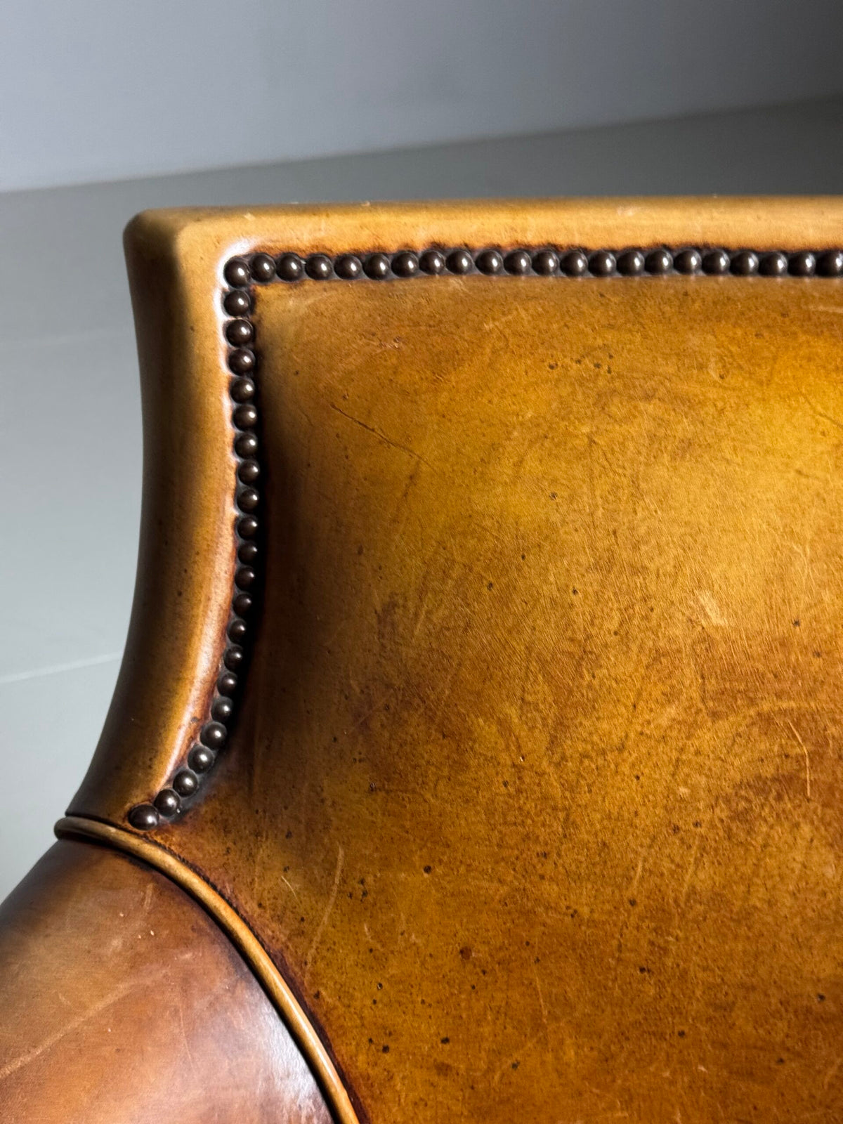 Sheepskin Club Chair in Country House Style, photo 11