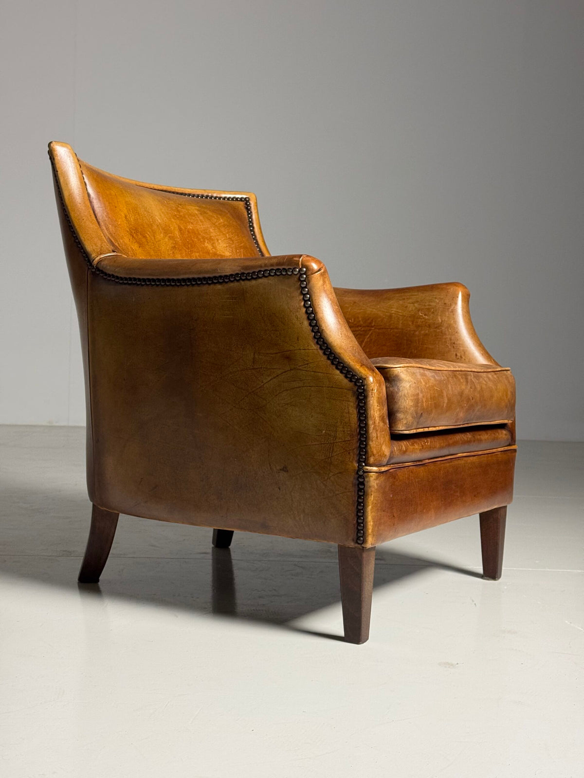 Sheepskin Club Chair in Country House Style, photo 7