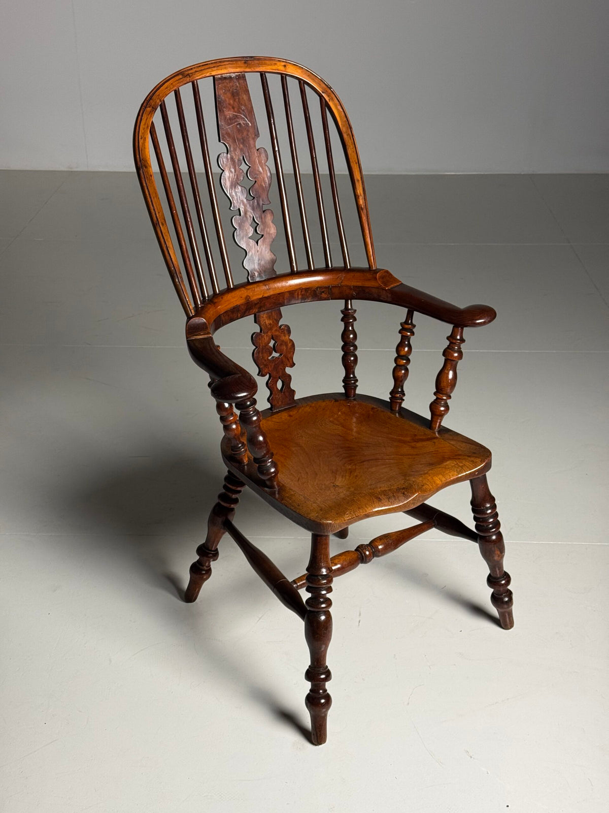 English Yew Wood Windsor Chair, c. 1800, photo 4