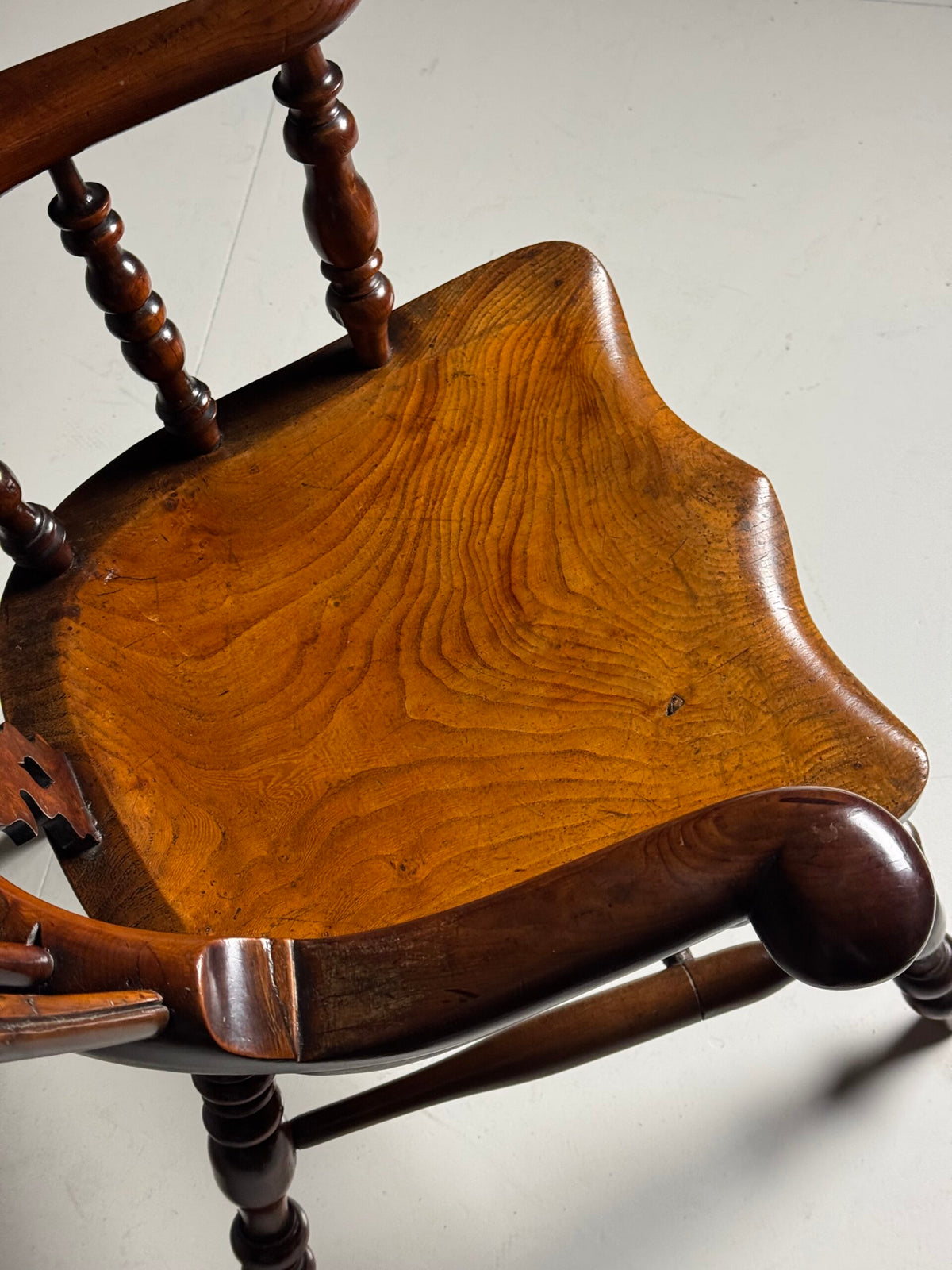English Yew Wood Windsor Chair, c. 1800, photo 13
