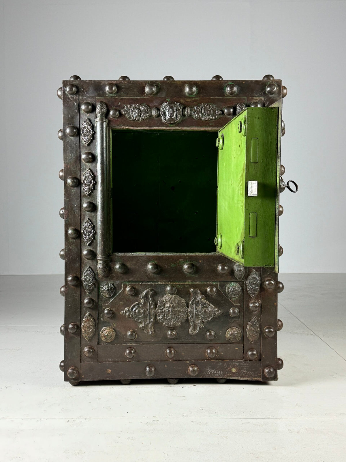 French Hobnail Safe by Magaud de Charf, Marseille, 1850 to 1890, photo 24