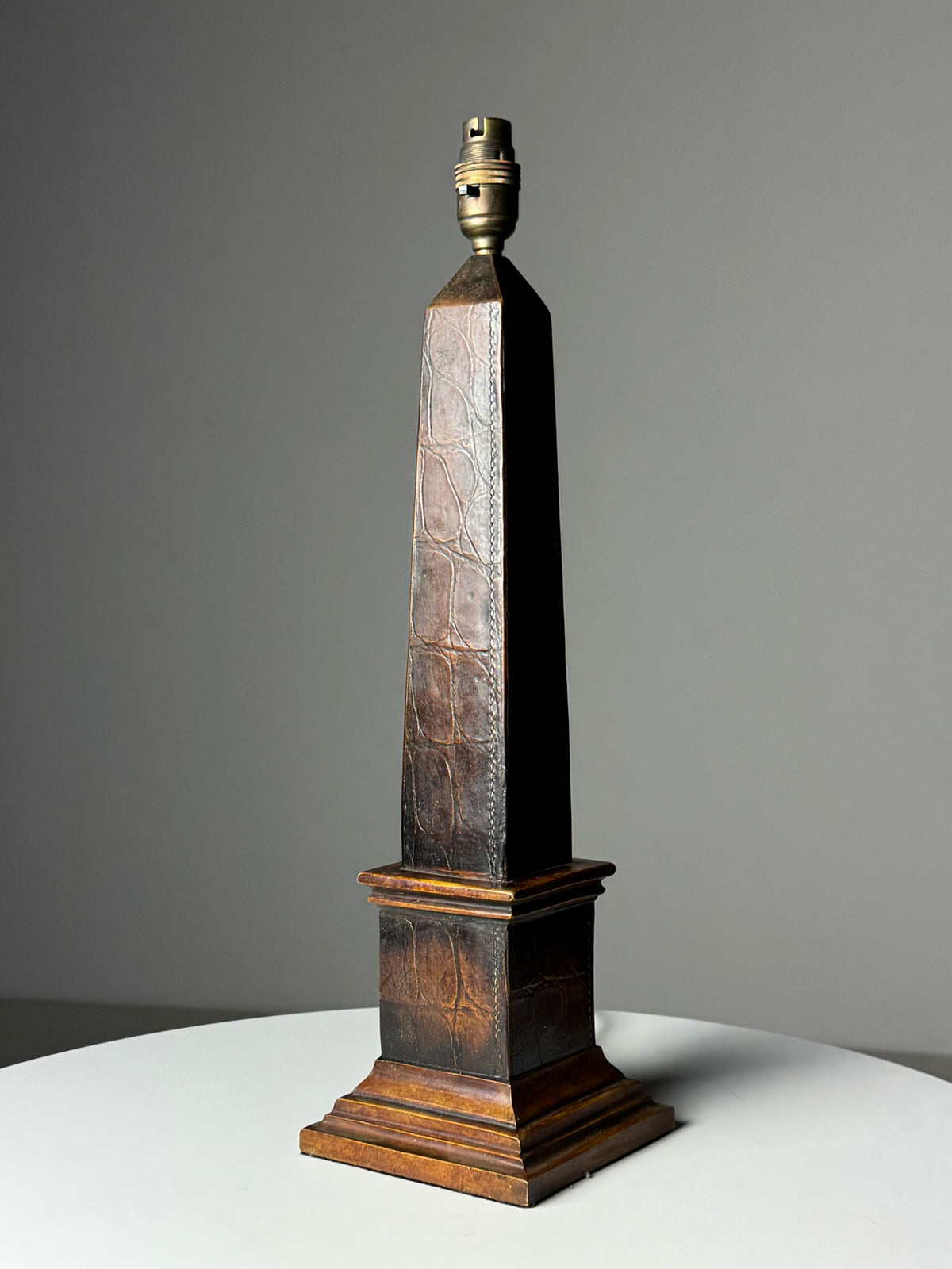 Classical Leather Covered Obelisk Lamp Base, Late 20th Century, photo 2