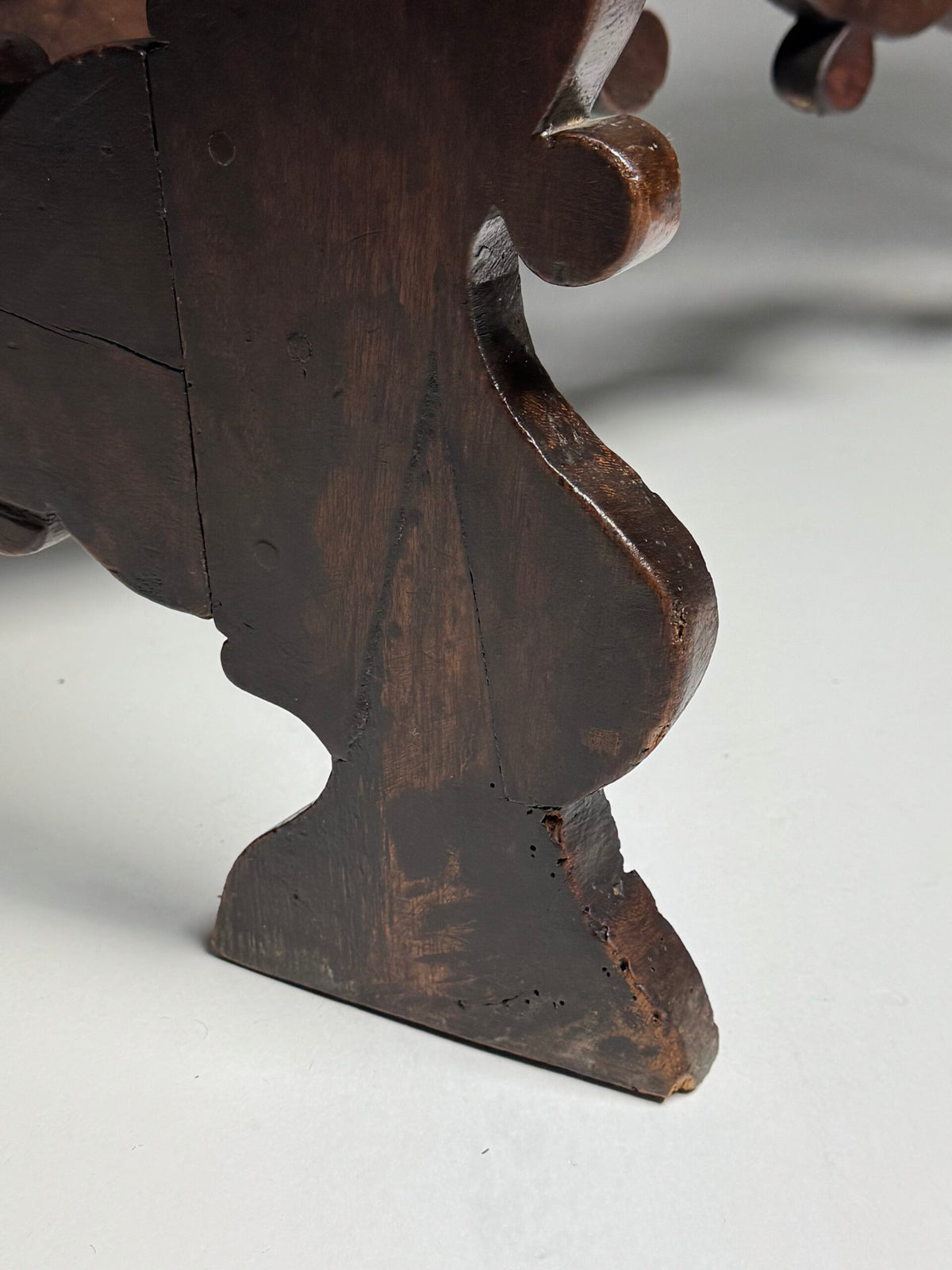 Pair of Italian Walnut Demi Lune Console Tables, 18th Century, photo 23