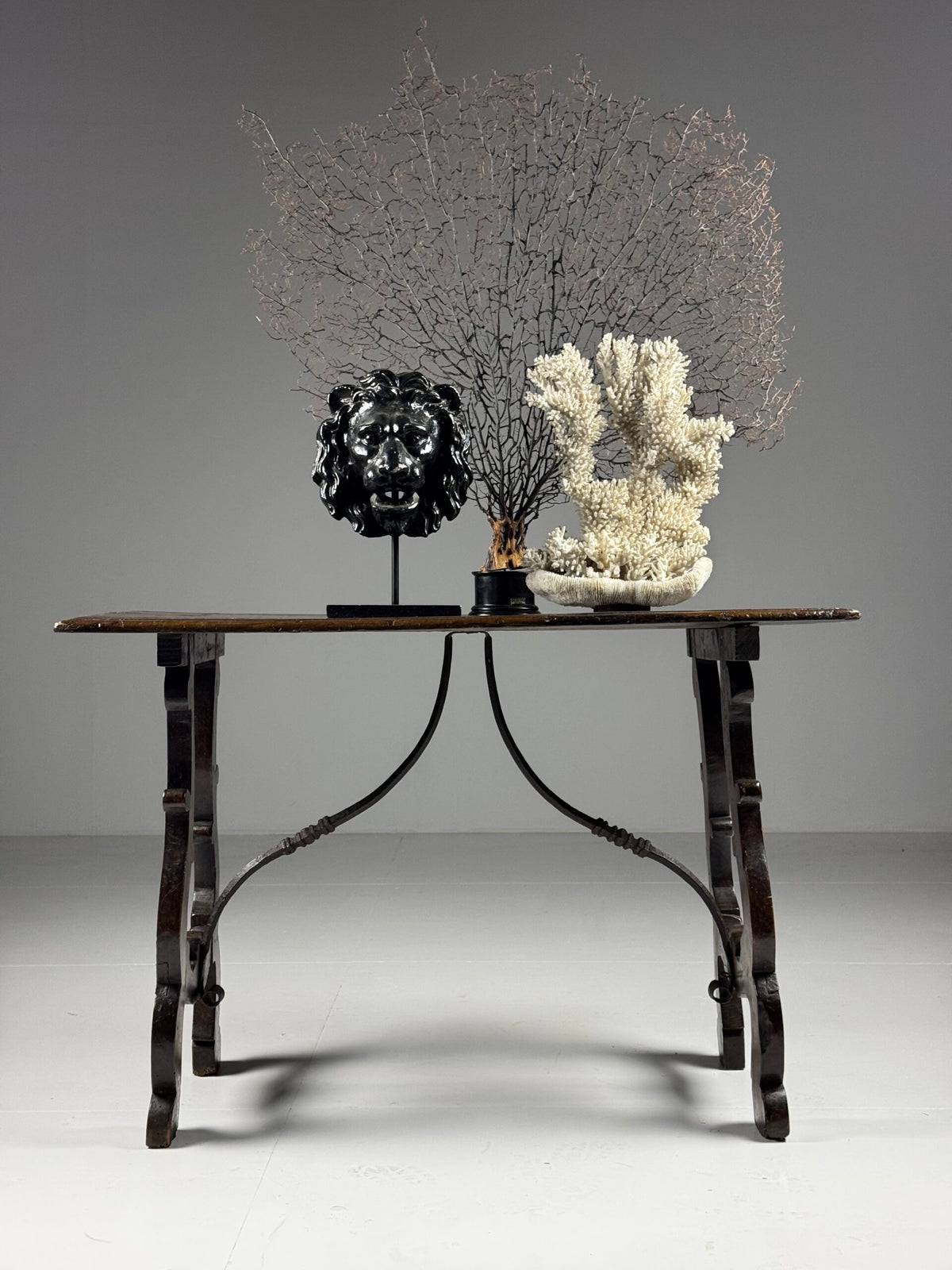 Italian Walnut Console Table, 18th Century, photo 2