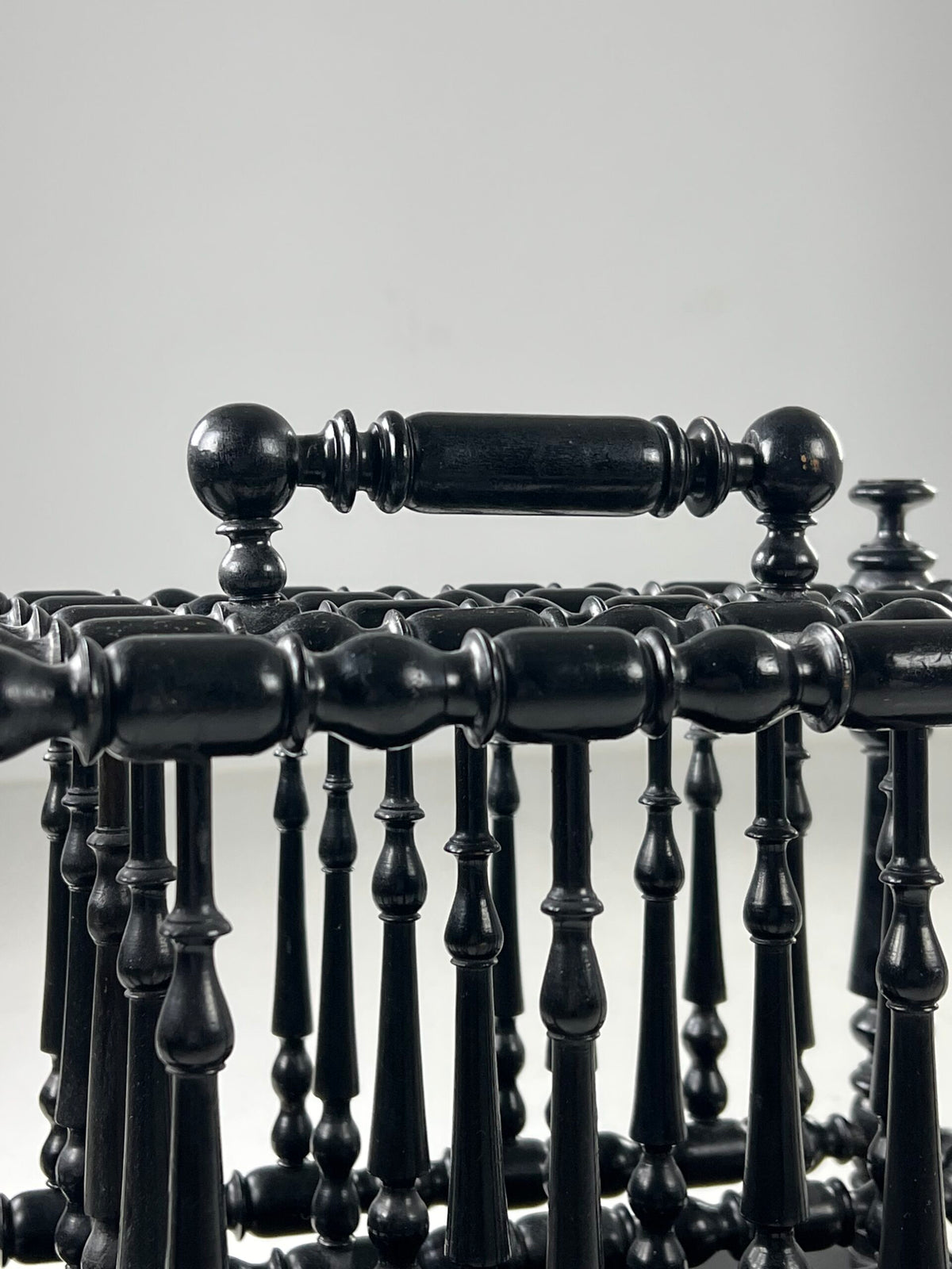 French Napoleon III Magazine Rack on Castors, 19th Century, photo 7