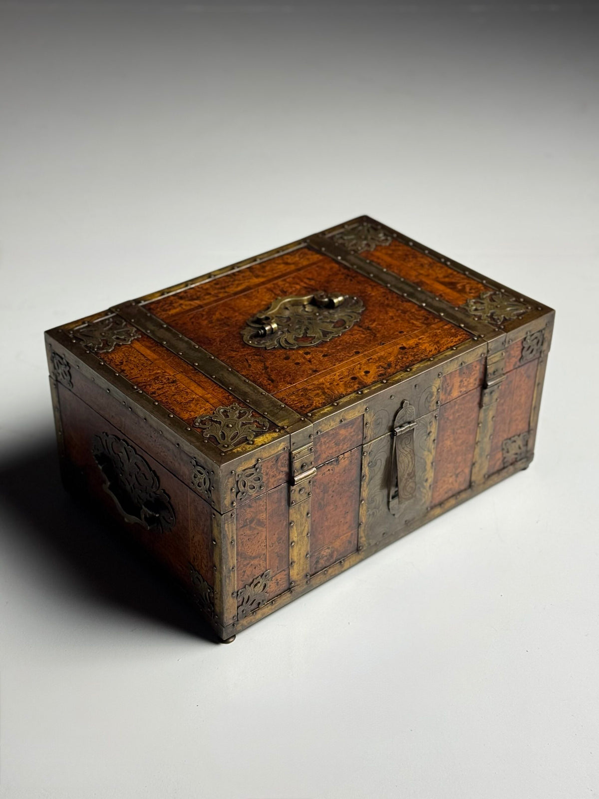 English Strongbox with Asian Interior and Double Bottom, c. 1700, photo 13