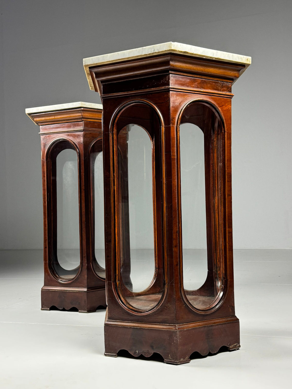 Pair of Octagonal Display Cabinets with Marble Tops, 19th Century, photo 9