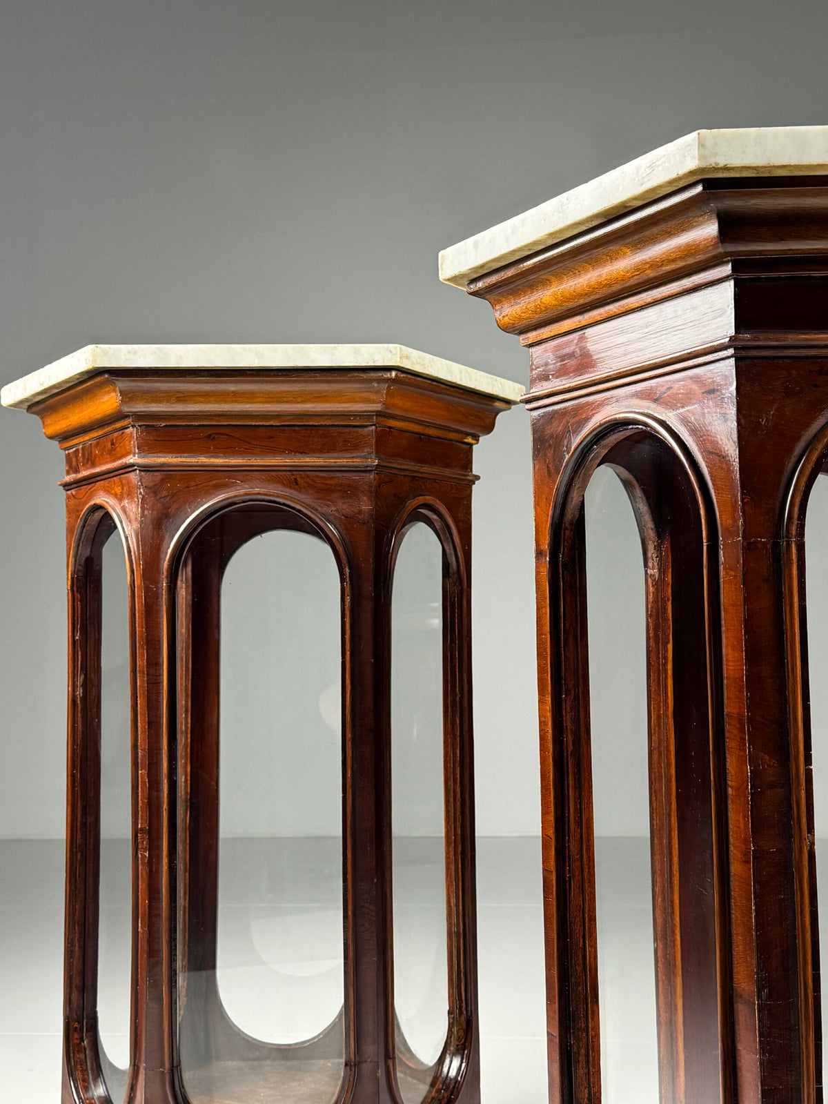 Pair of Octagonal Display Cabinets with Marble Tops, 19th Century, photo 4