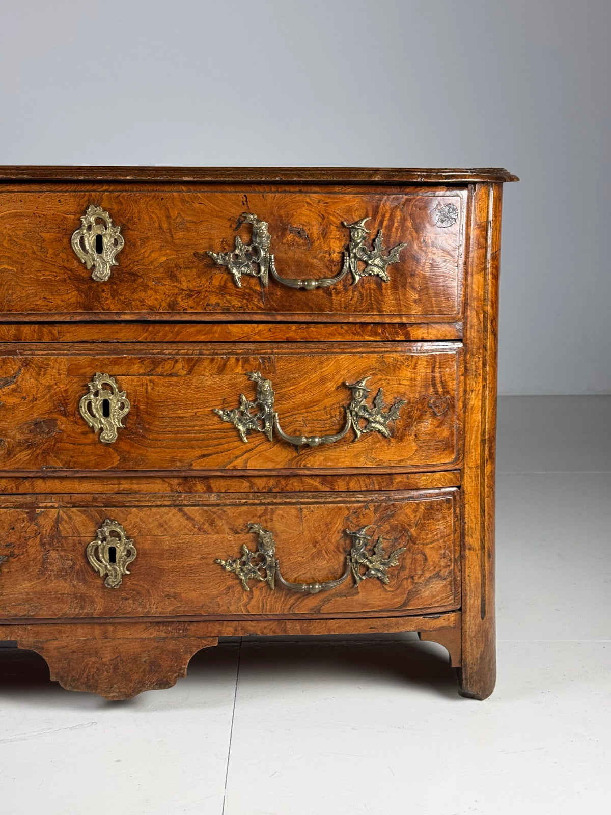 Large French Commode with Three Drawers, 18th Century, photo 3