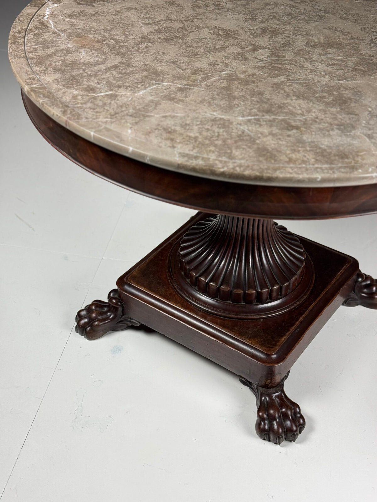 Early 19th Century French Mahogany Center Table with Claw Feet, photo 8