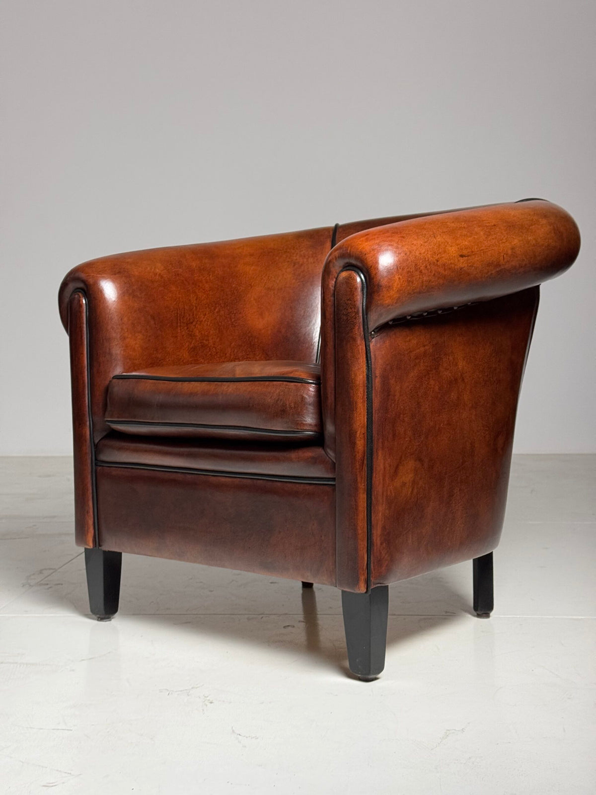 Pair of Dutch Lounge Atelier Sheepskin Club Chairs, photo 17