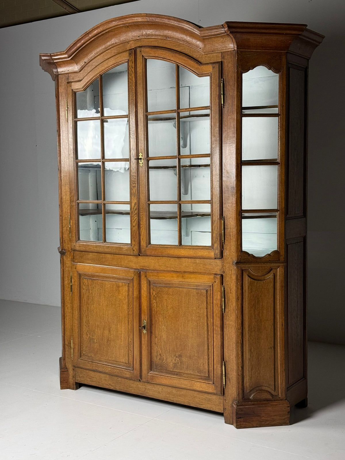 Very Large Belgian Oak Bookcase or Buffet Cabinet, c. 1800, photo 19