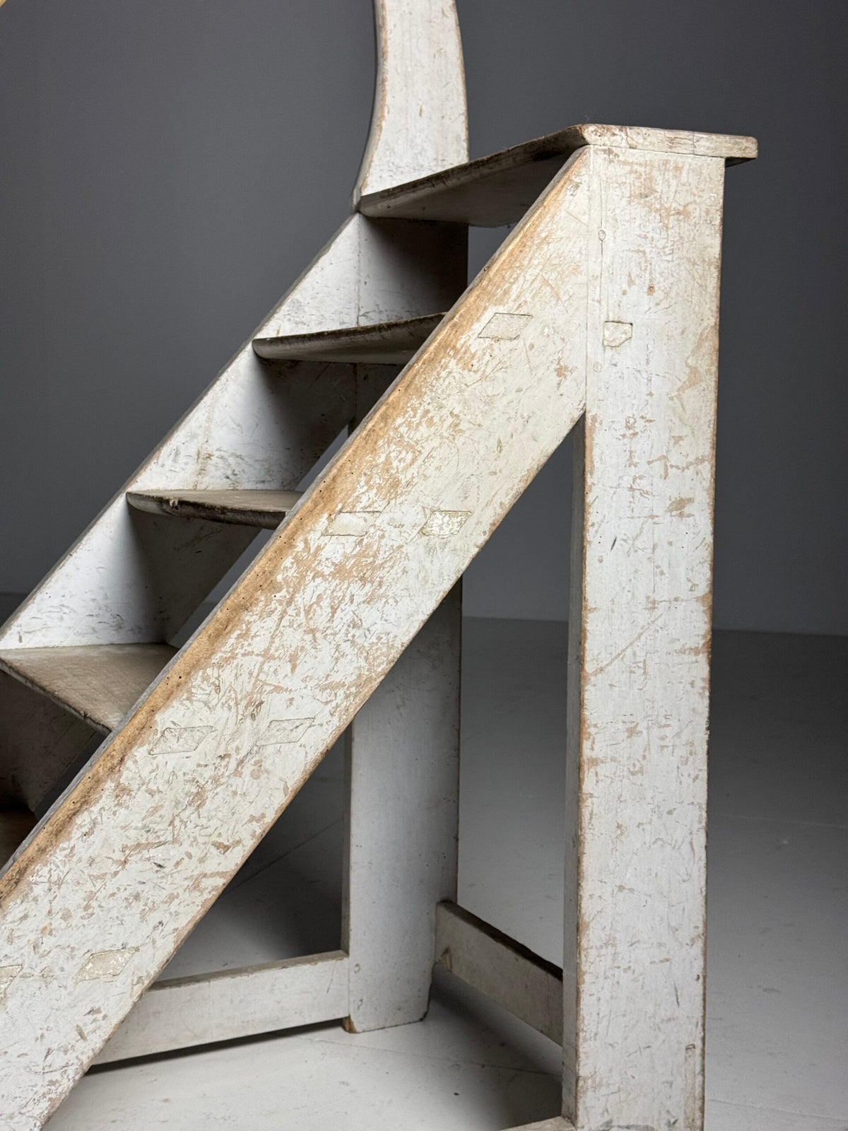 French Library Steps in Original Grey Paint, Early 20th Century, photo 11