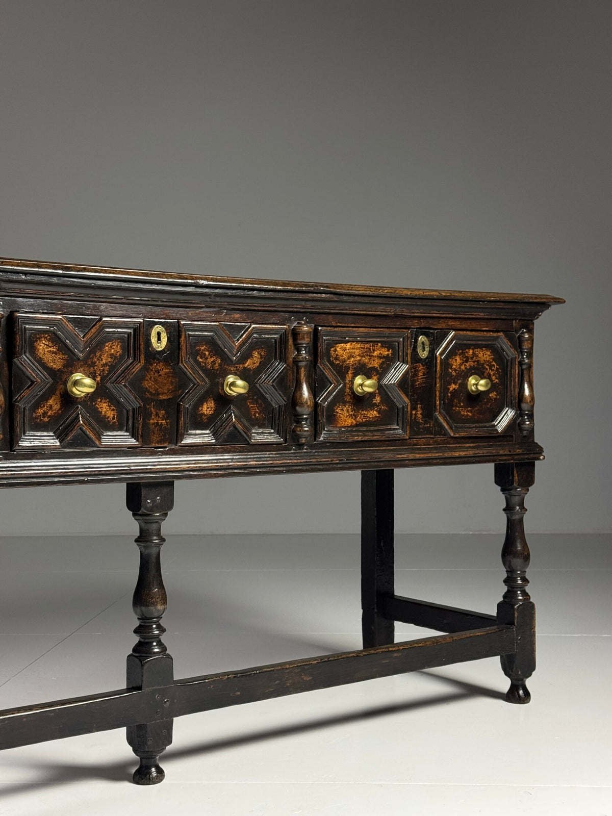English William and Mary Oak Dresser Base, Late 17th Century, photo 14