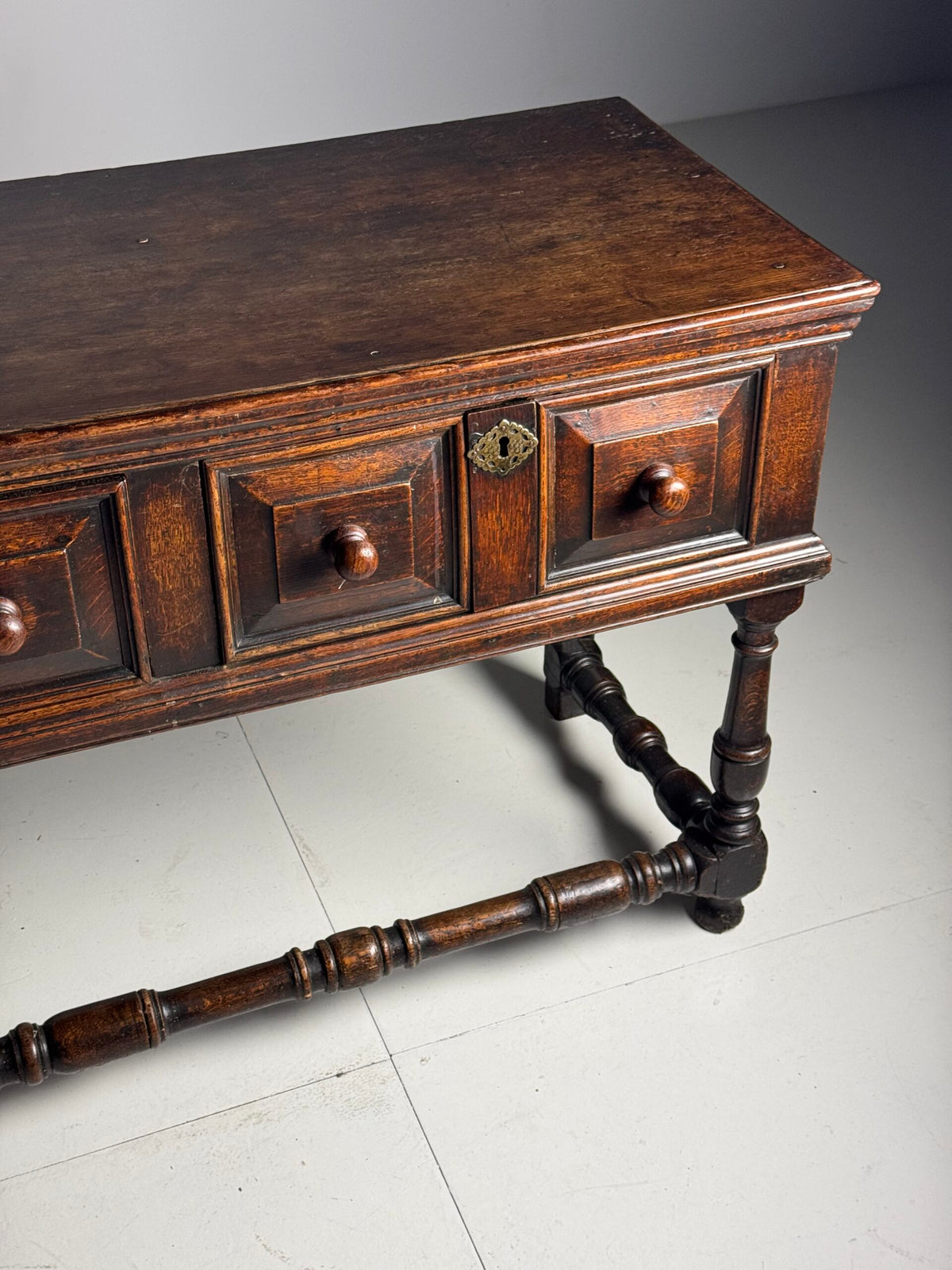 English Oak Dresser Base, c. 1800, photo 13