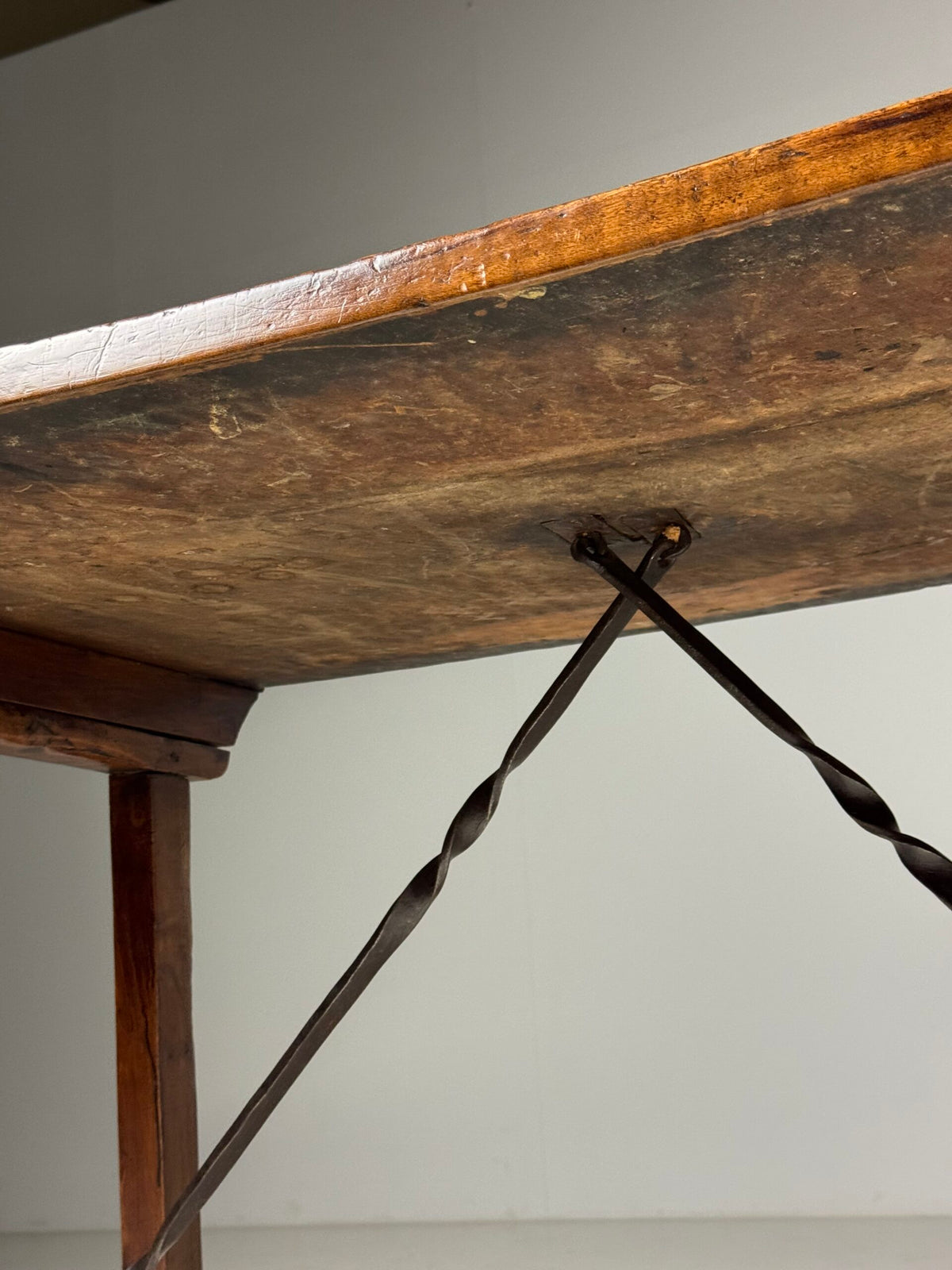 Spanish Walnut Table, 18th Century, photo 2