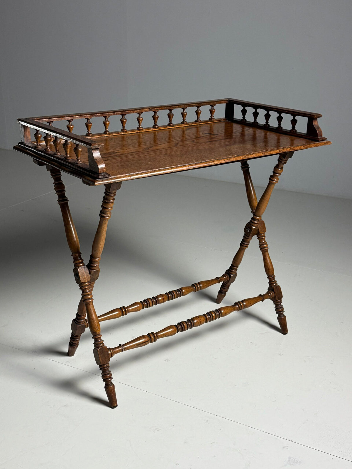 Solid Oak Etagere Tray Table, Early 20th Century, photo 1