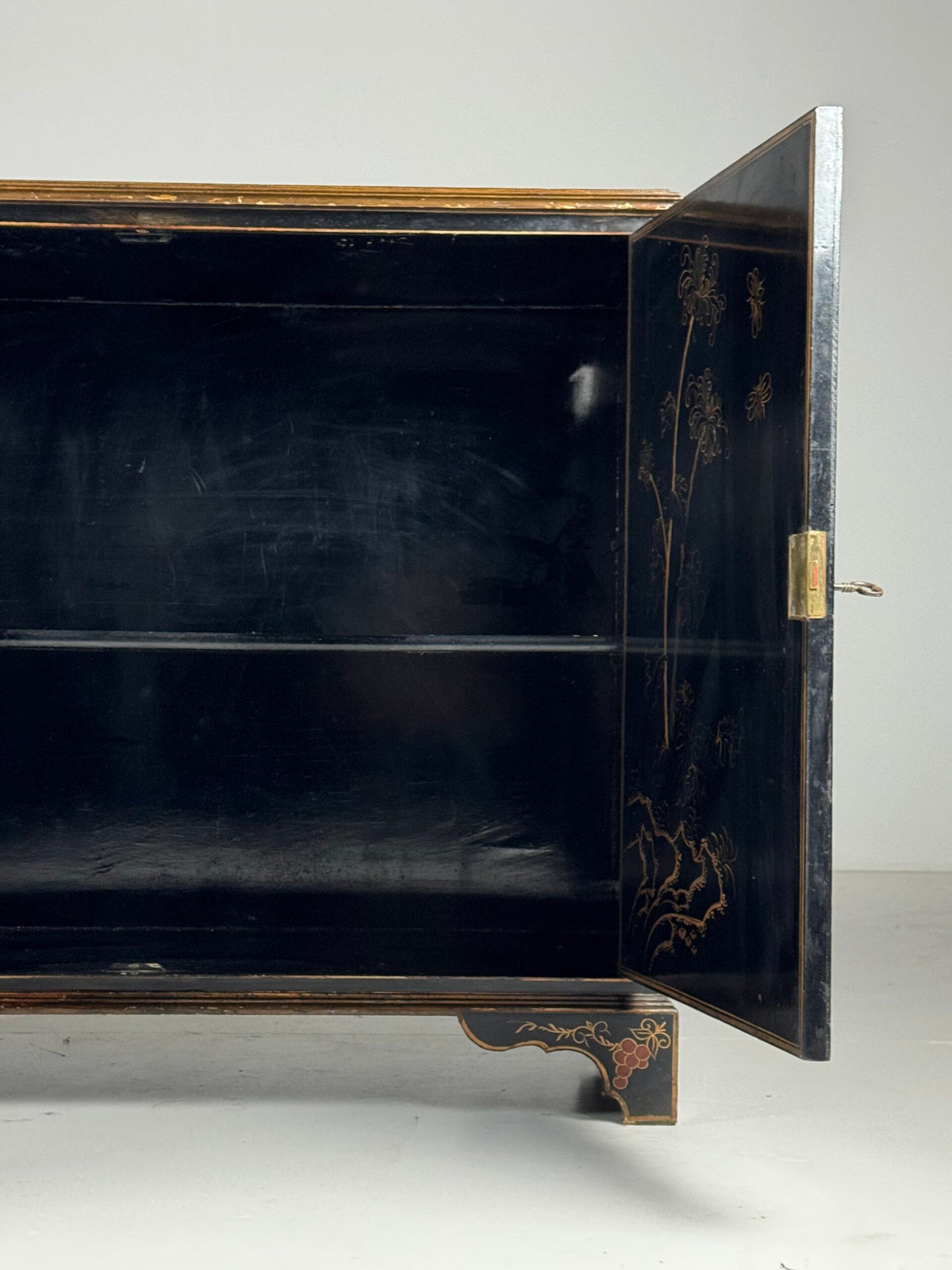 English Black Lacquer Chinoiserie Cabinet, Mid 20th Century, photo 13