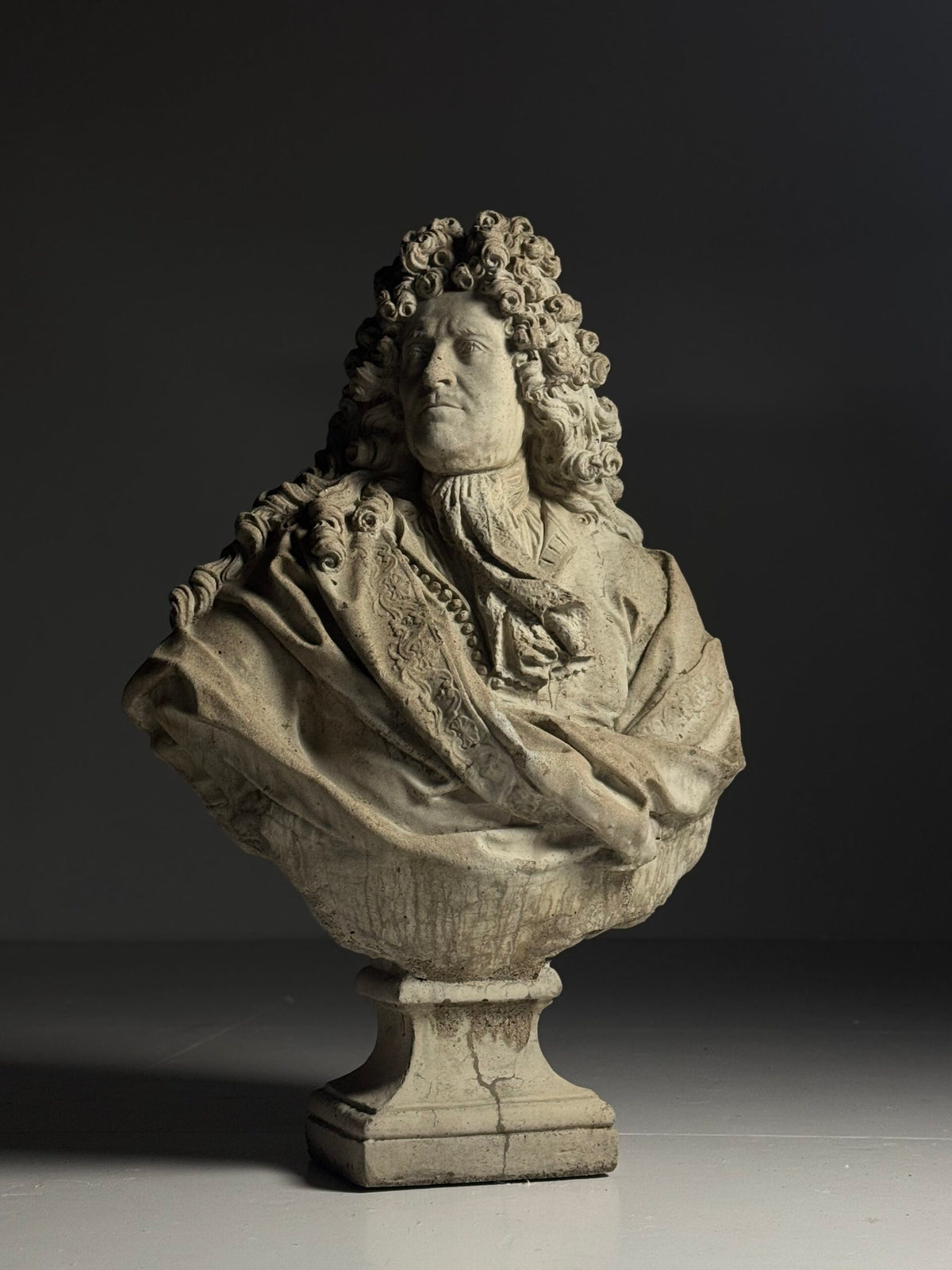 Gigantic Concrete Bust of Louis XIV, 112 cm, photo 1