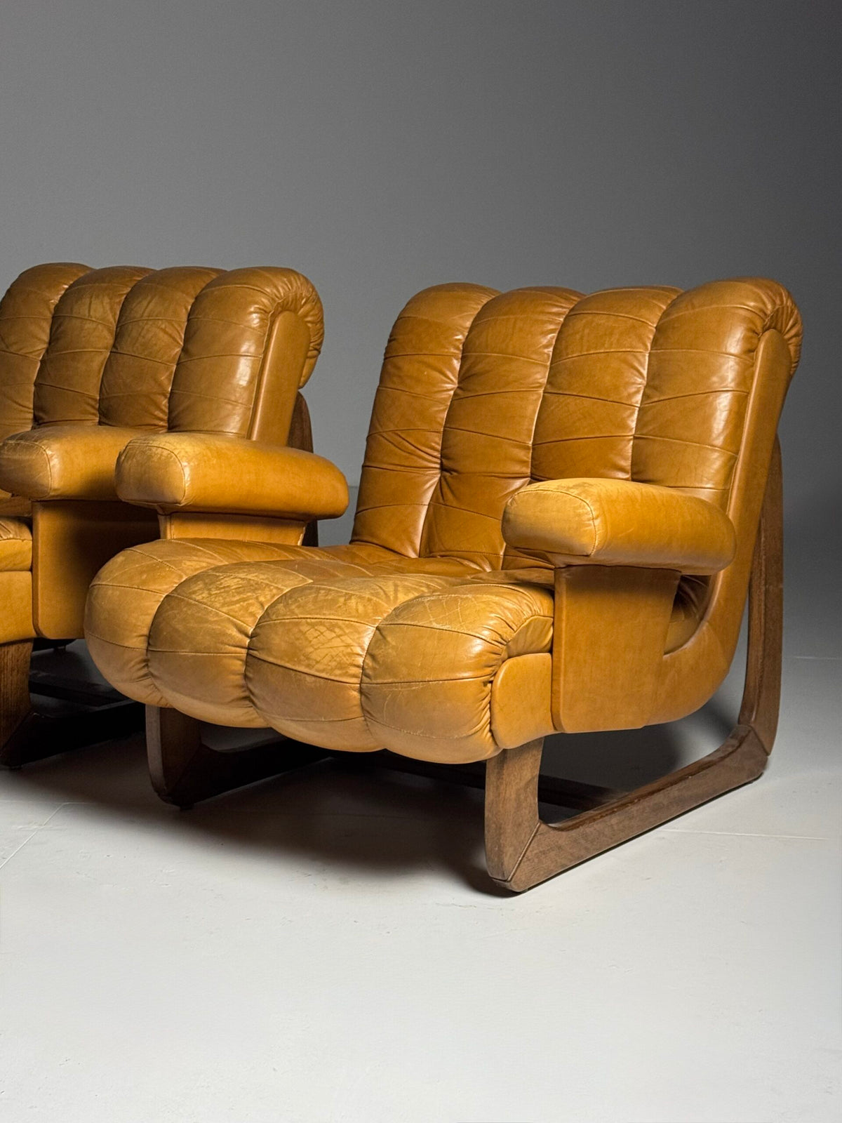 Pair of Italian Leather Armchairs, 1970 to 1980, photo 1