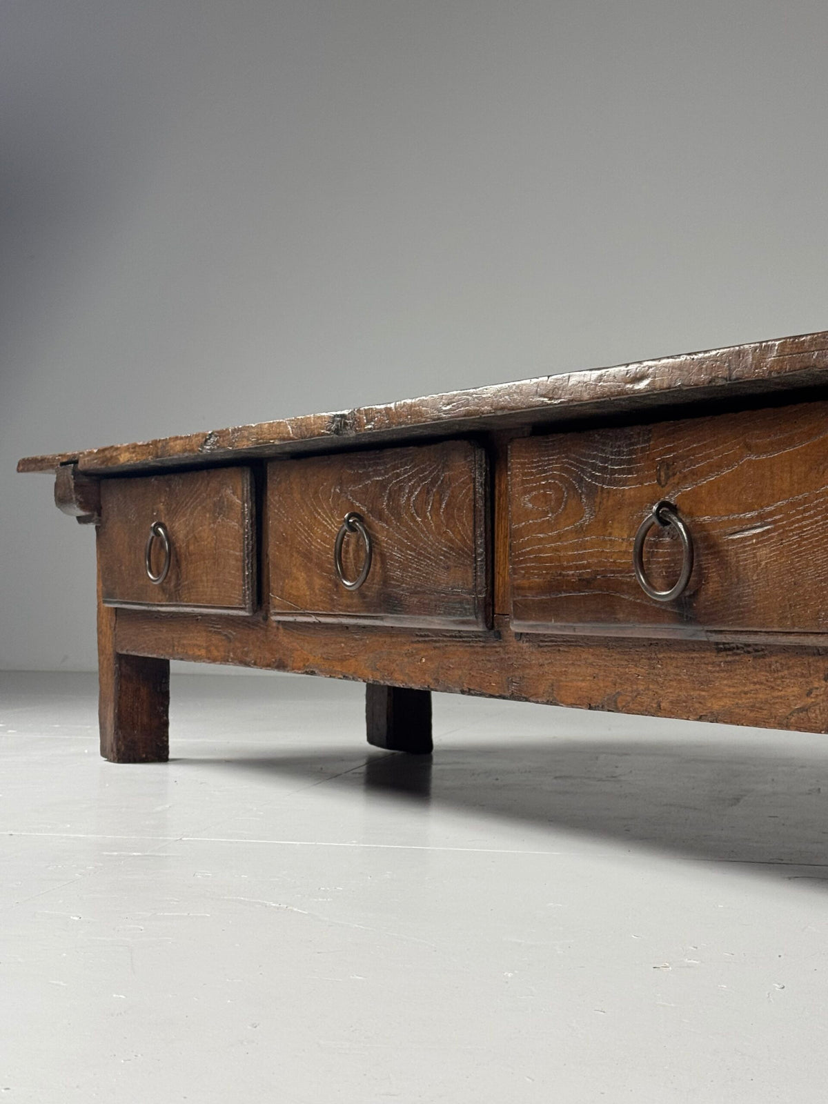 Very Long Spanish Walnut Coffee Table, 18th Century, 216 cm, photo 16