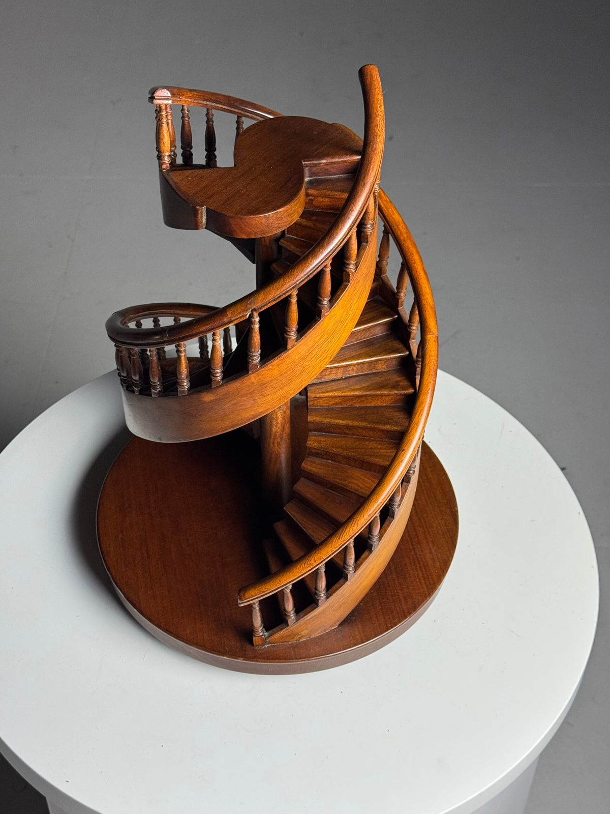 Mid 20th Century Mahogany Double Spiral Staircase Model, photo 18