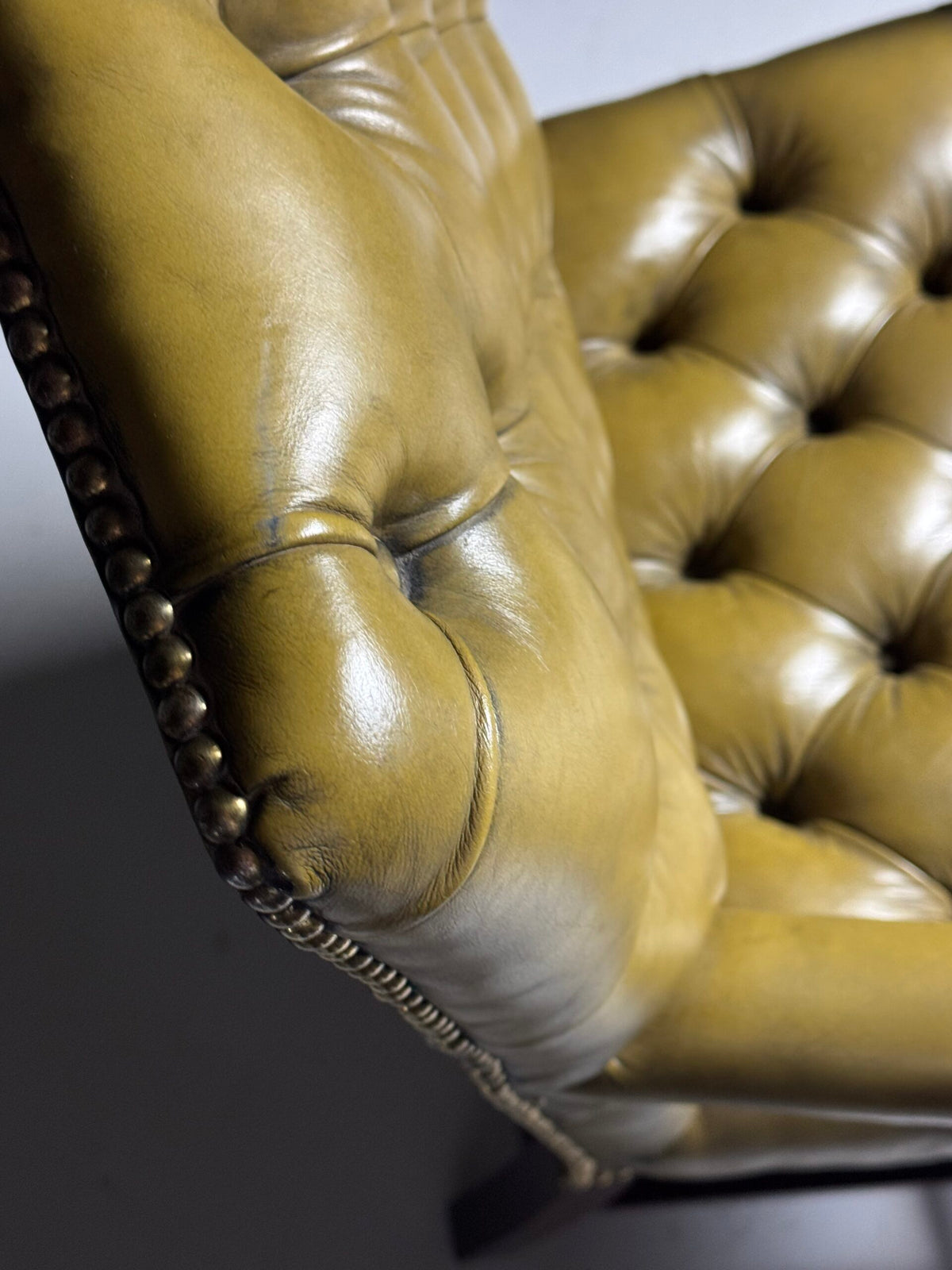 Mid 20th Century Green Leather Buttoned Desk Armchair, photo 21