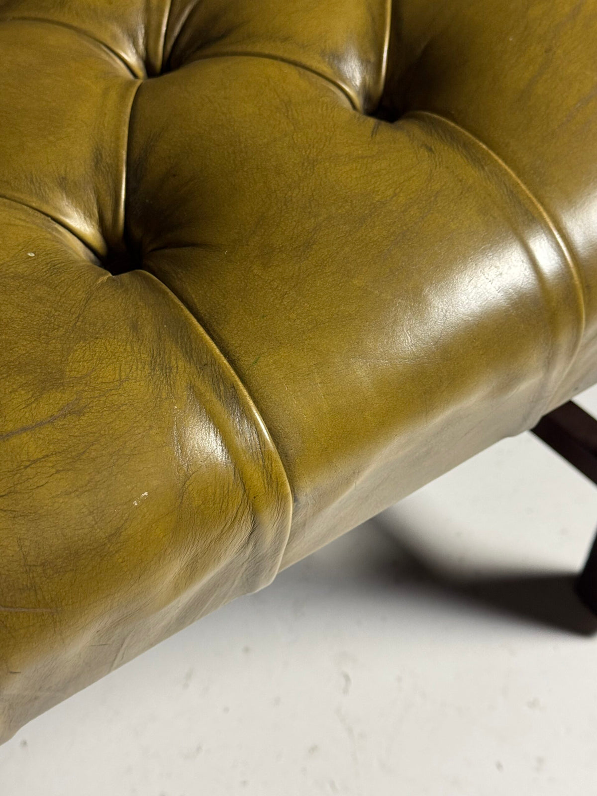 Mid 20th Century Green Leather Buttoned Desk Armchair, photo 13
