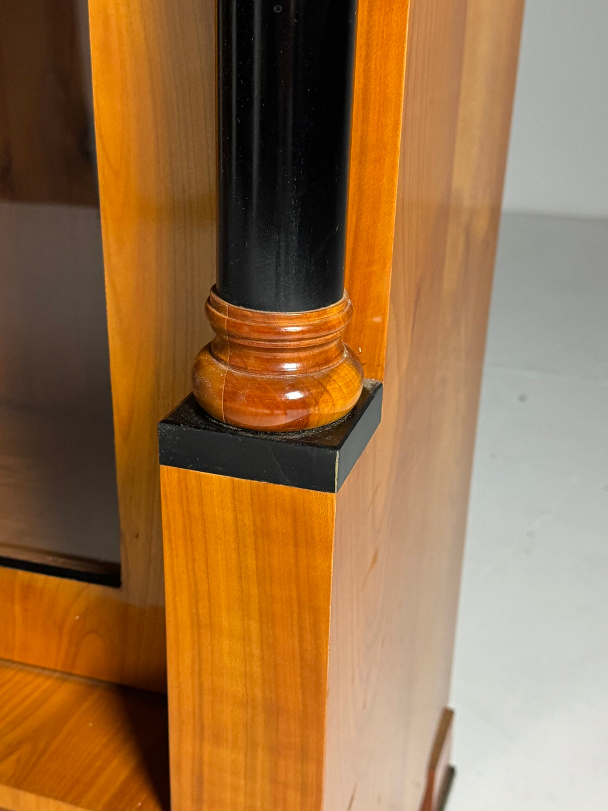German Biedermeier Display Cabinet in Cherry Veneer, 19th Century, photo 19