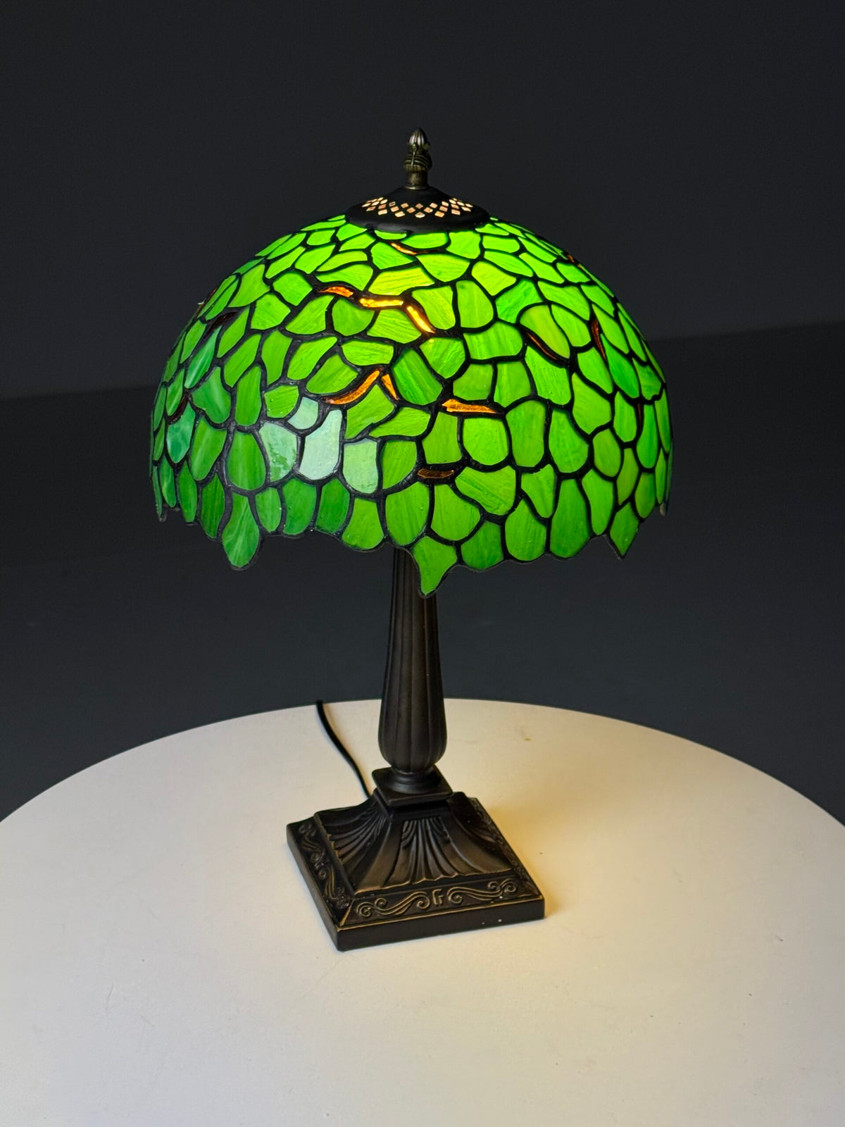 Tiffany Style Green Glass Table Lamp, photo 11