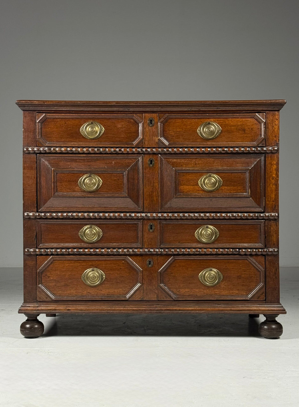 English Oak Chest of Drawers, William and Mary Period, Late 17th Century, photo 4