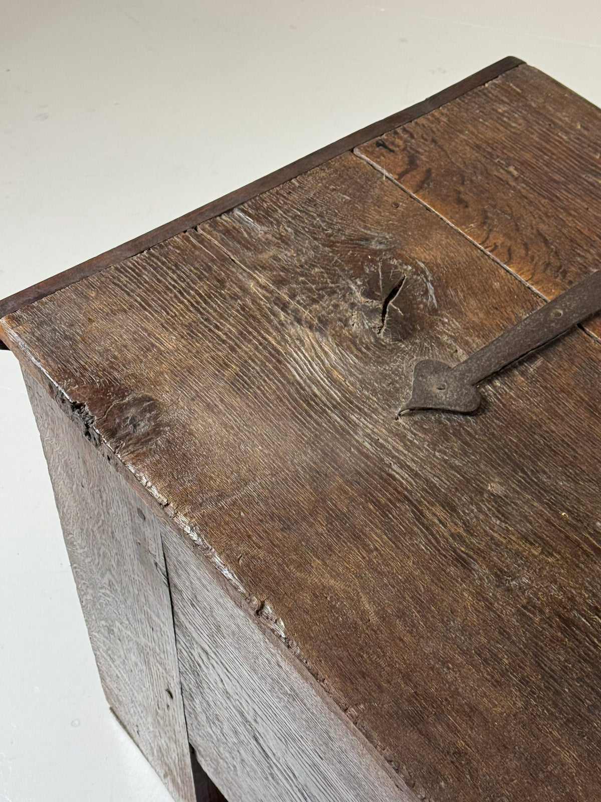 Oak Plank Chest (Stollentruhe), Early 17th Century, photo 19