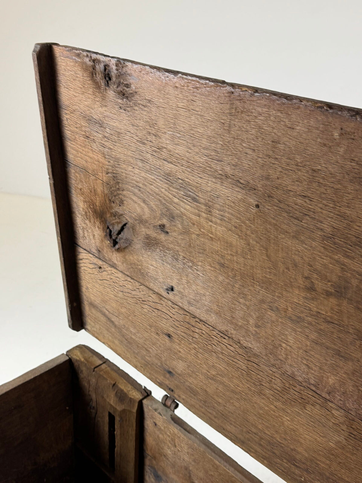 Oak Plank Chest (Stollentruhe), Early 17th Century, photo 9