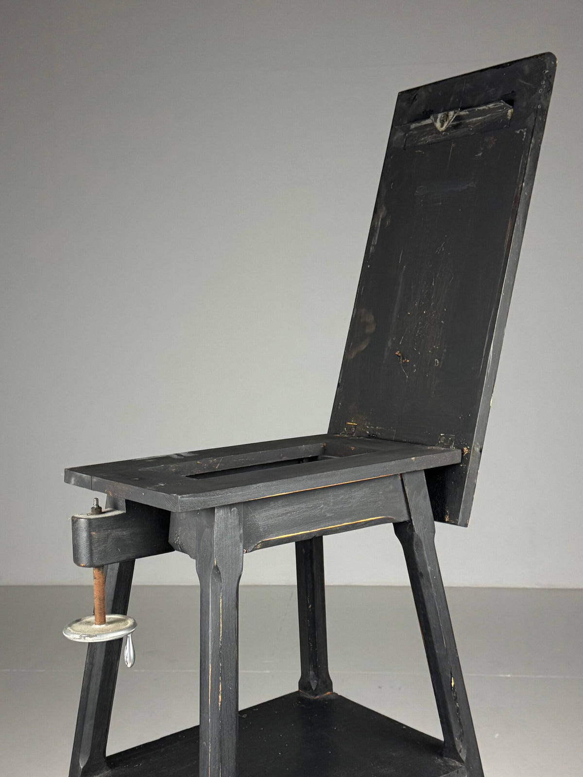 French Black Painted Sculpture Stand on Wheels, Mid to Late 20th Century, photo 3