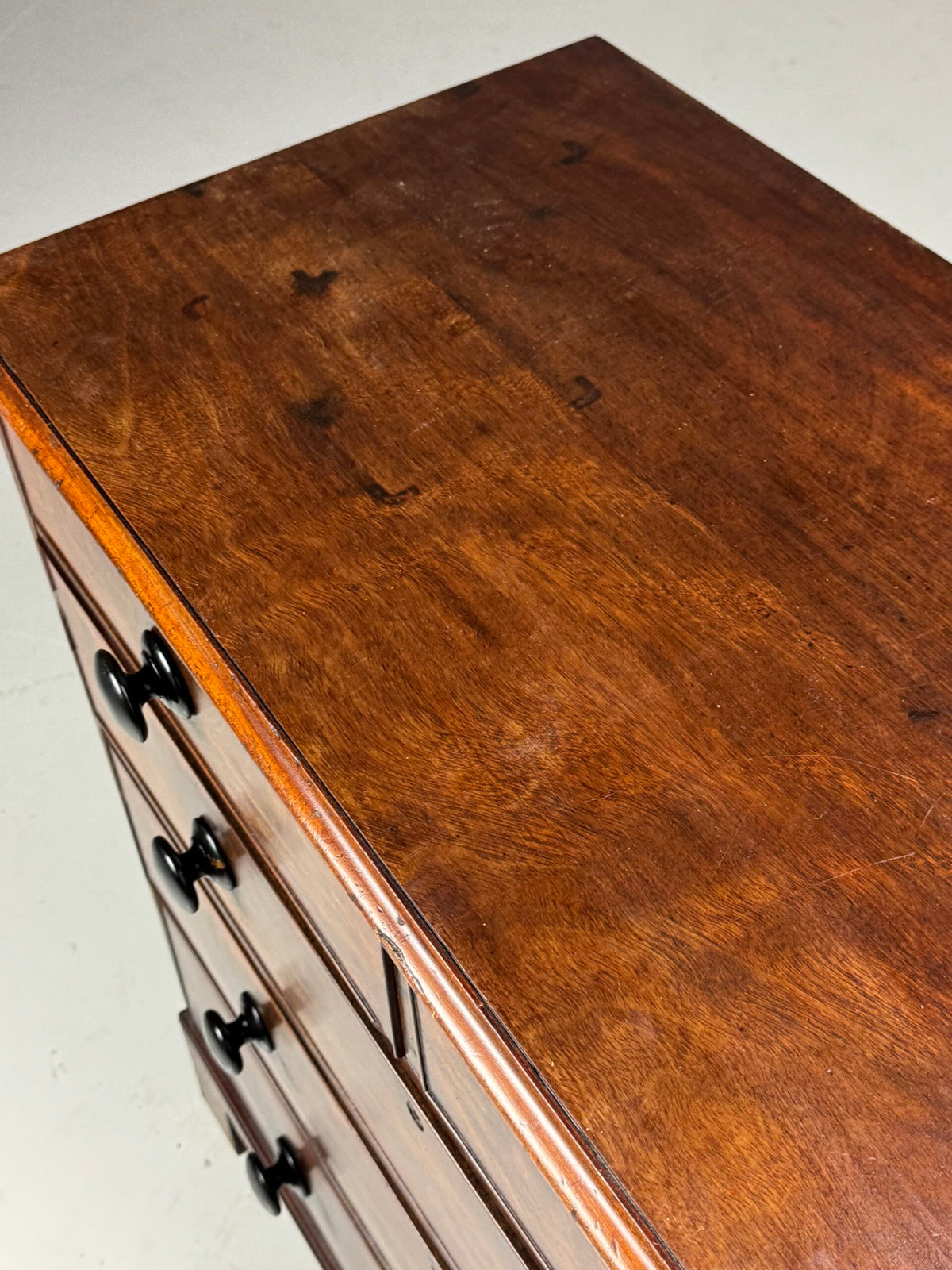 English Mahogany Veneer Chest of Drawers, Late 19th Century, photo 10
