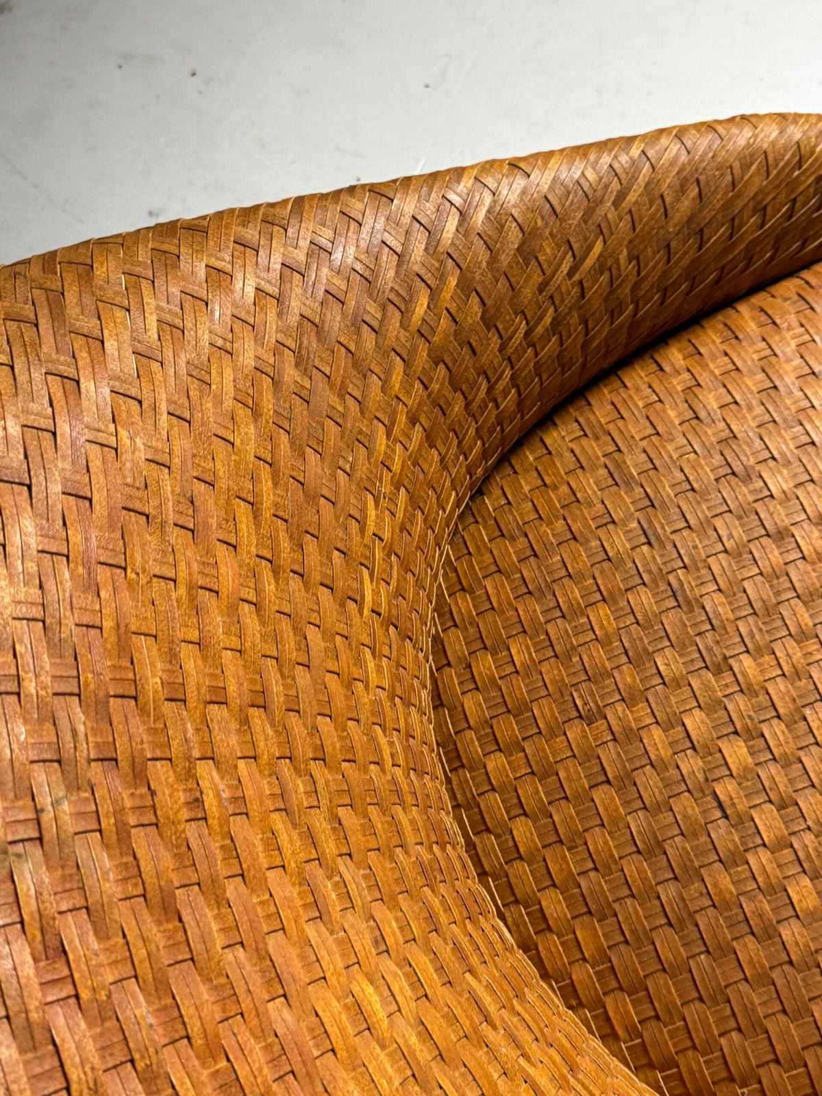 Pair of B&B Italia Cognac Leather Club Chairs by Antonio Citterio, photo 7
