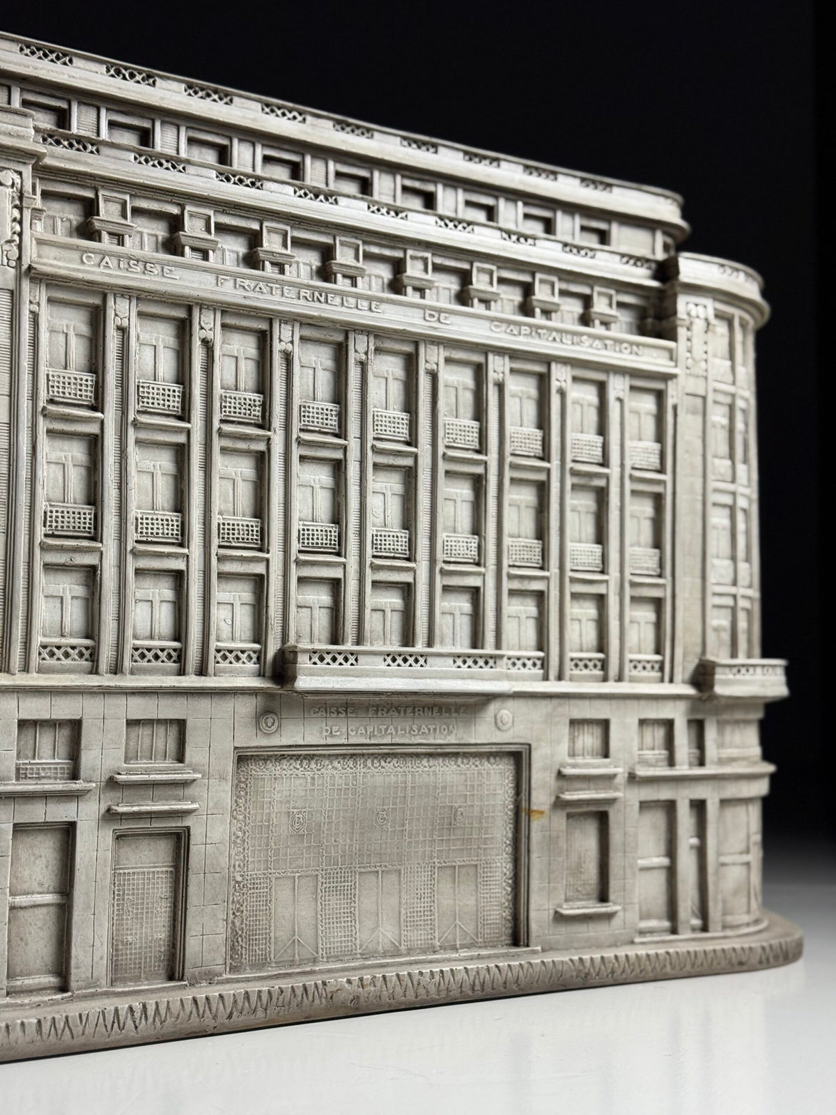 Large Scale Model of the Caisse Fraternelle de Capitalisation, Lille, photo 4