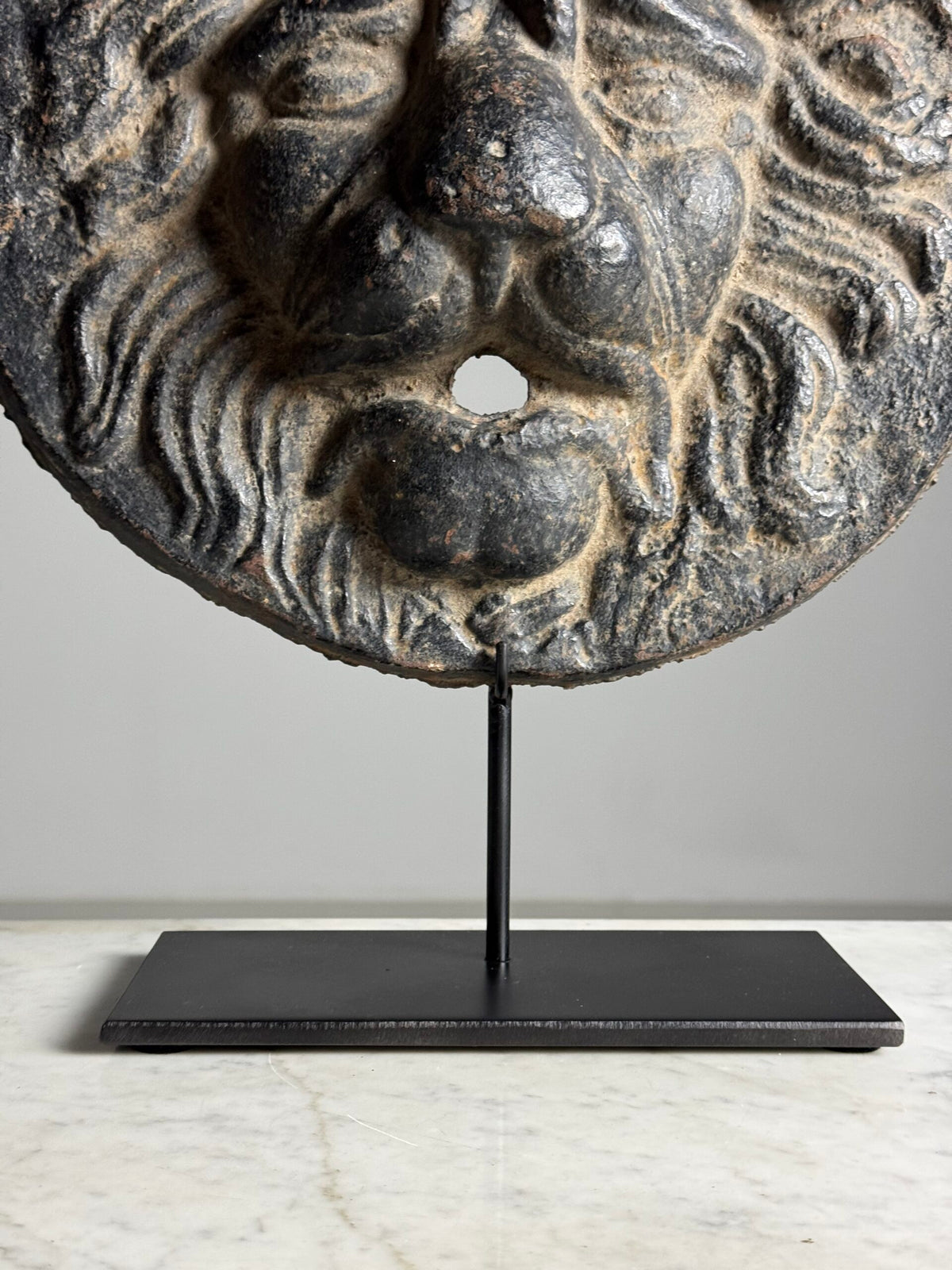 17th Century French Cast Iron Lion Head Fountain Mask on Stand, photo 5