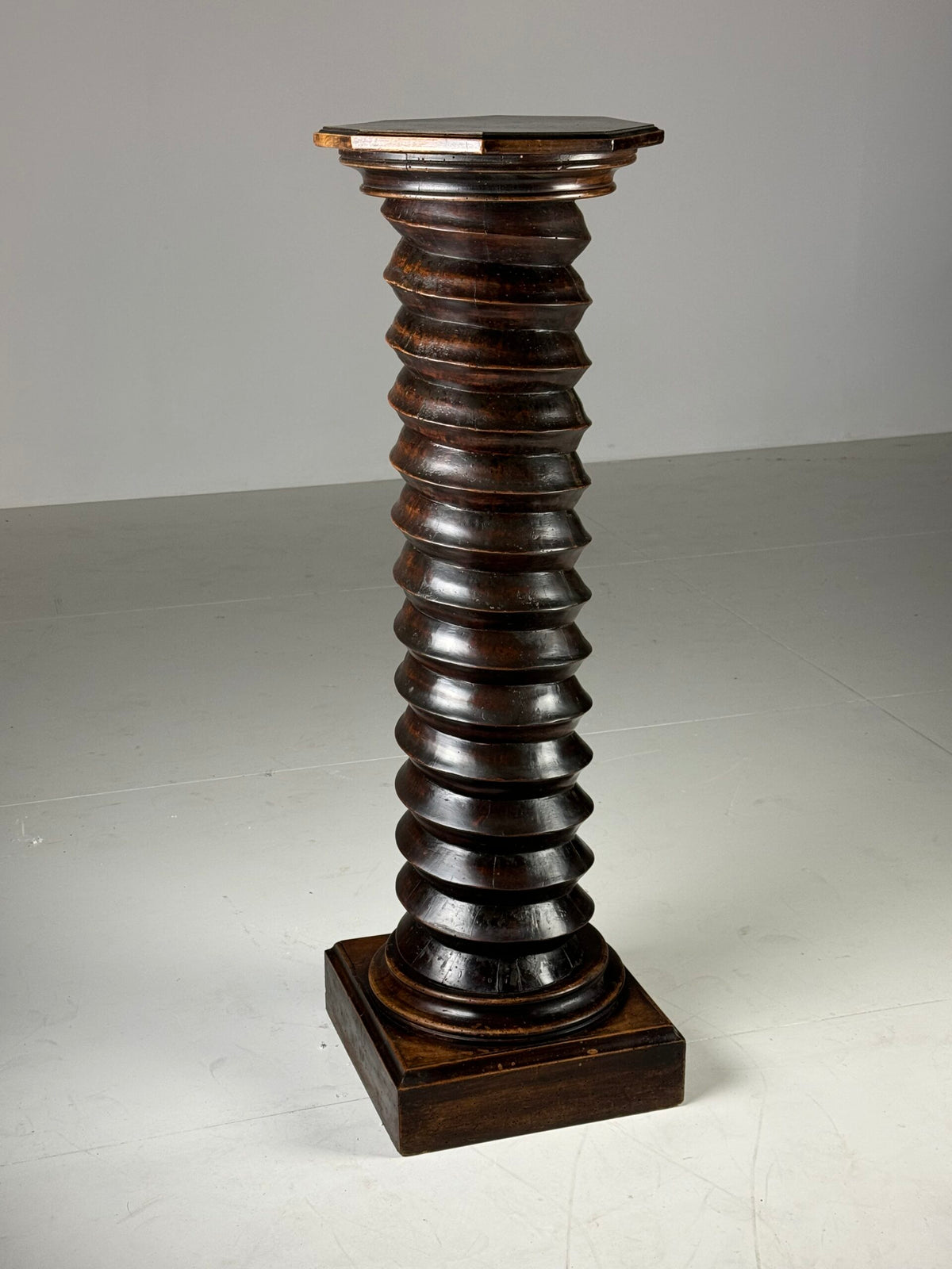 Large French Screw Column Pedestal, Early 20th Century, photo 1