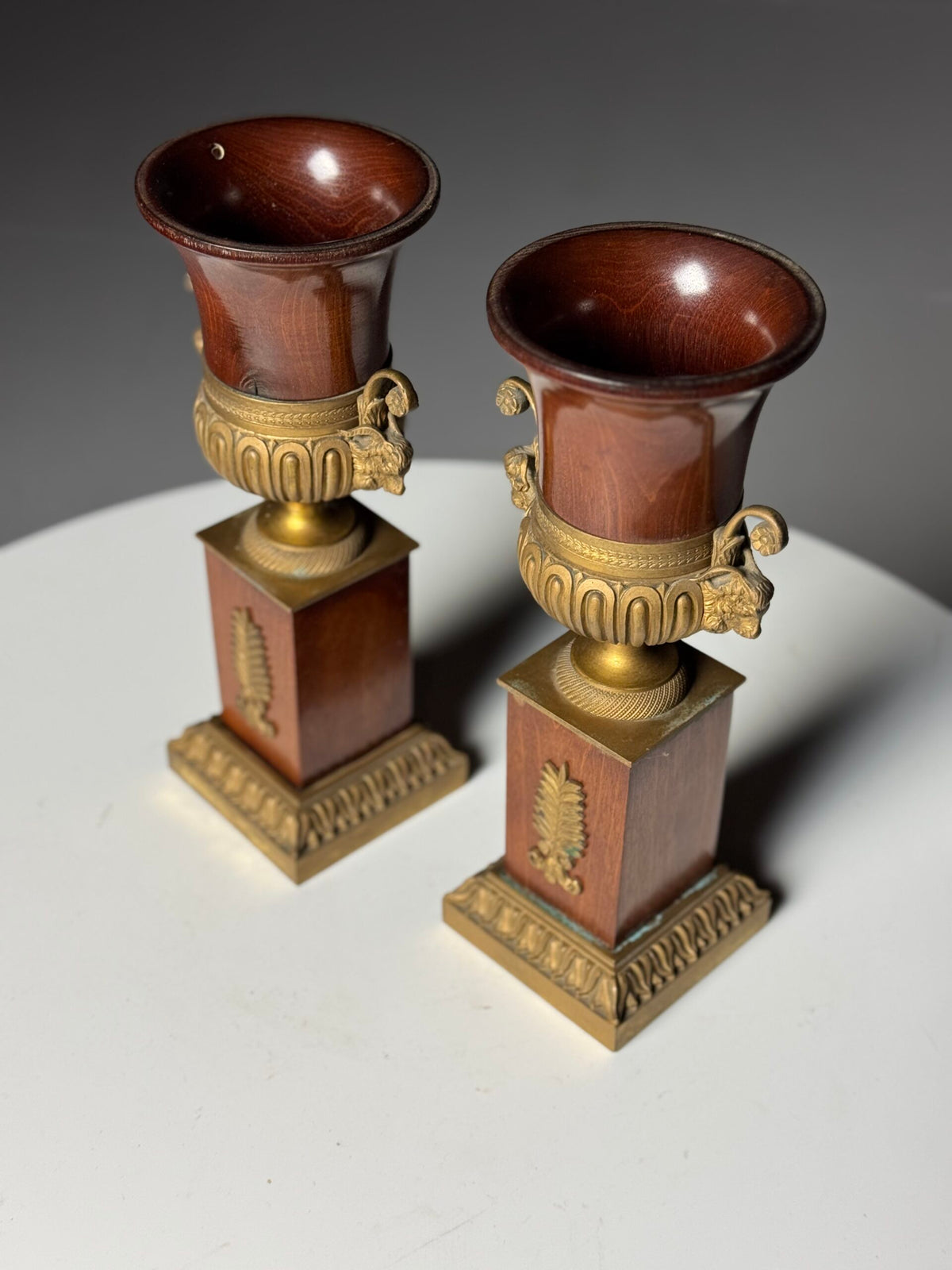 Pair of 19th Century Mahogany Vases with Gilt Bronze Ram's Heads, photo 20