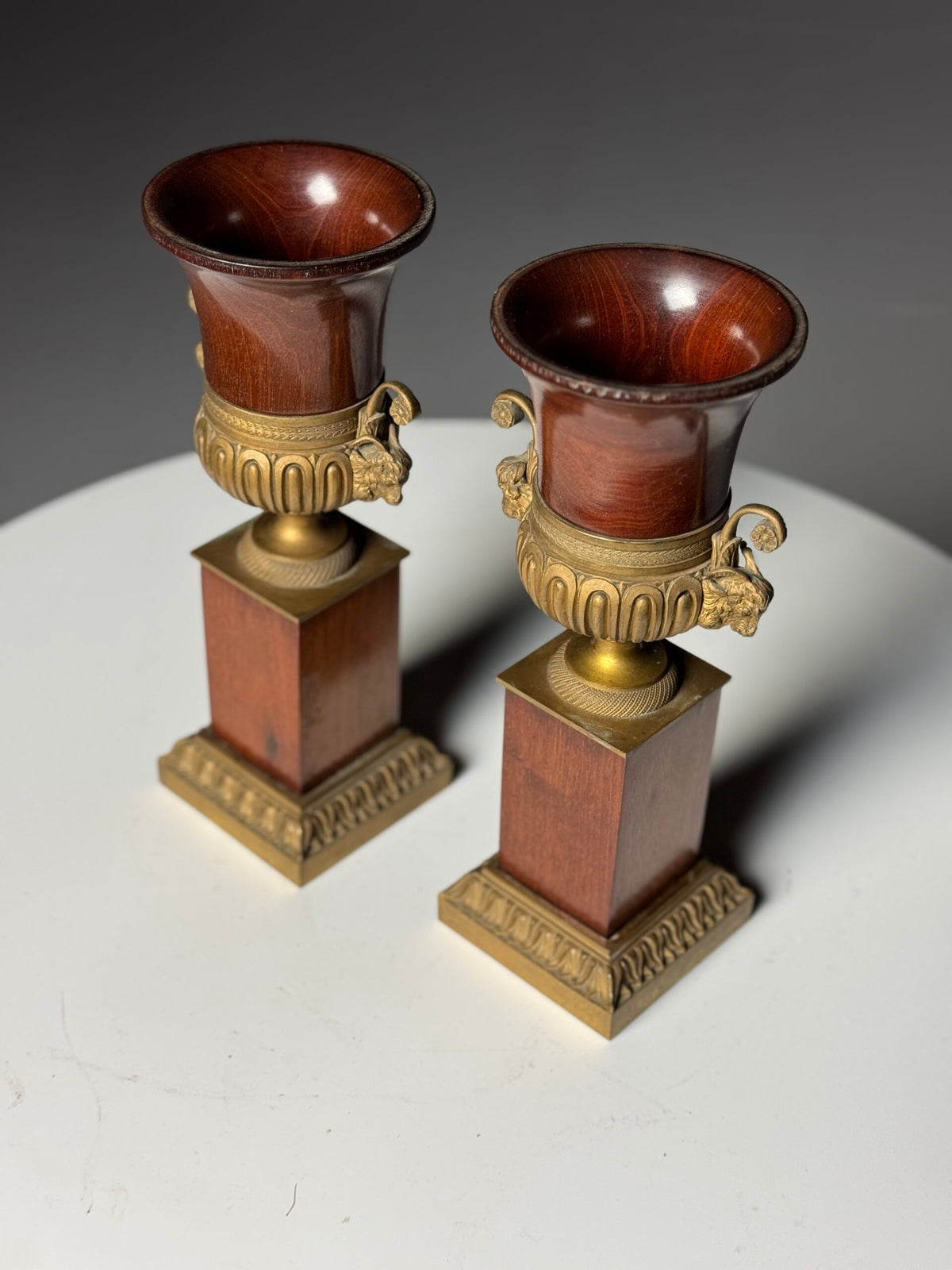 Pair of 19th Century Mahogany Vases with Gilt Bronze Ram's Heads, photo 9