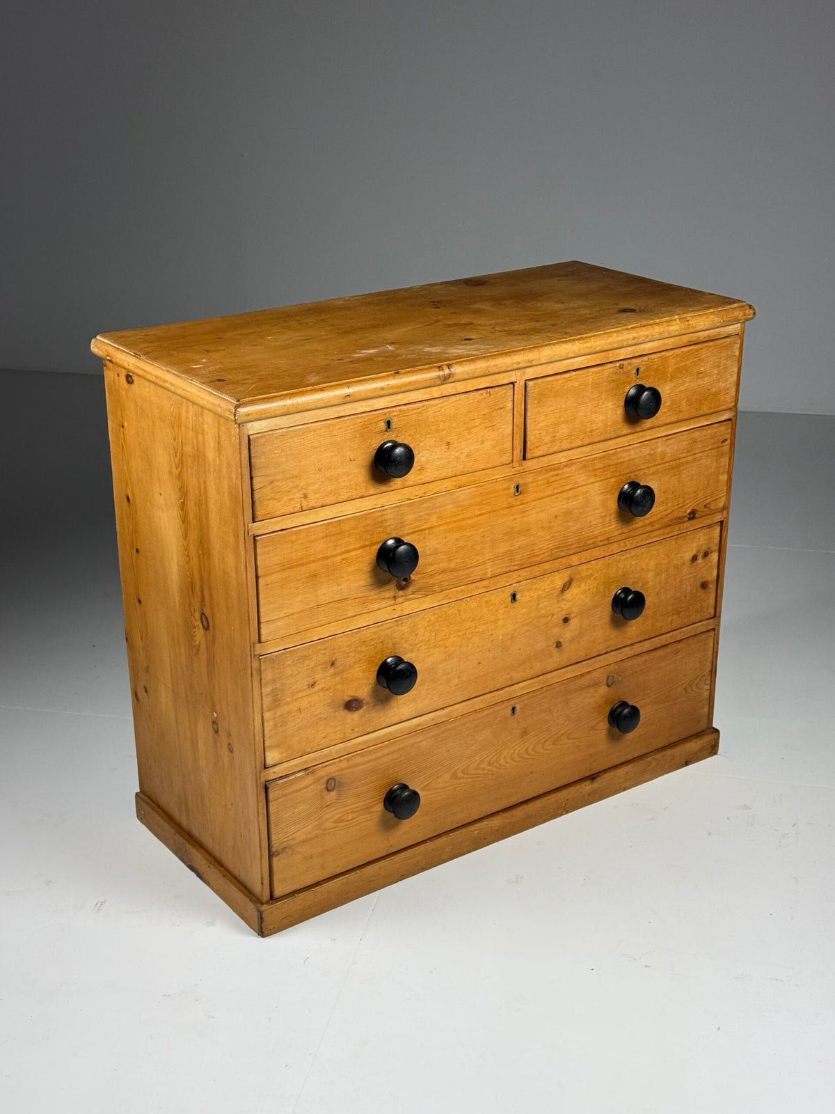 English Solid Pine Chest of Drawers, 19th Century, photo 4