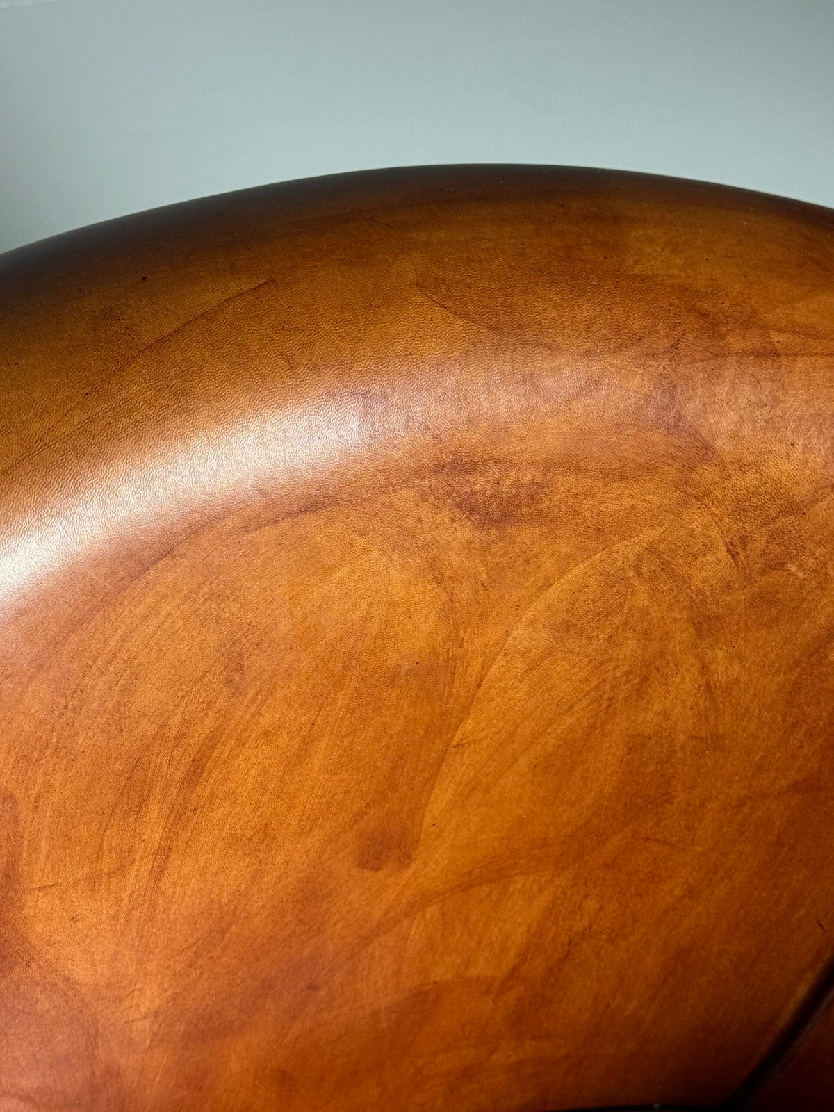 Pair of Sheepskin Club Armchairs in New Condition, photo 9